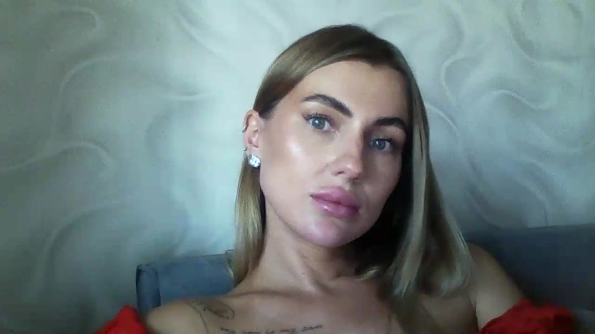 Gallery image thumbnail from NovaDahlia's myfreecams stream on, 08/19/2026, 10:25 image 12 of 20