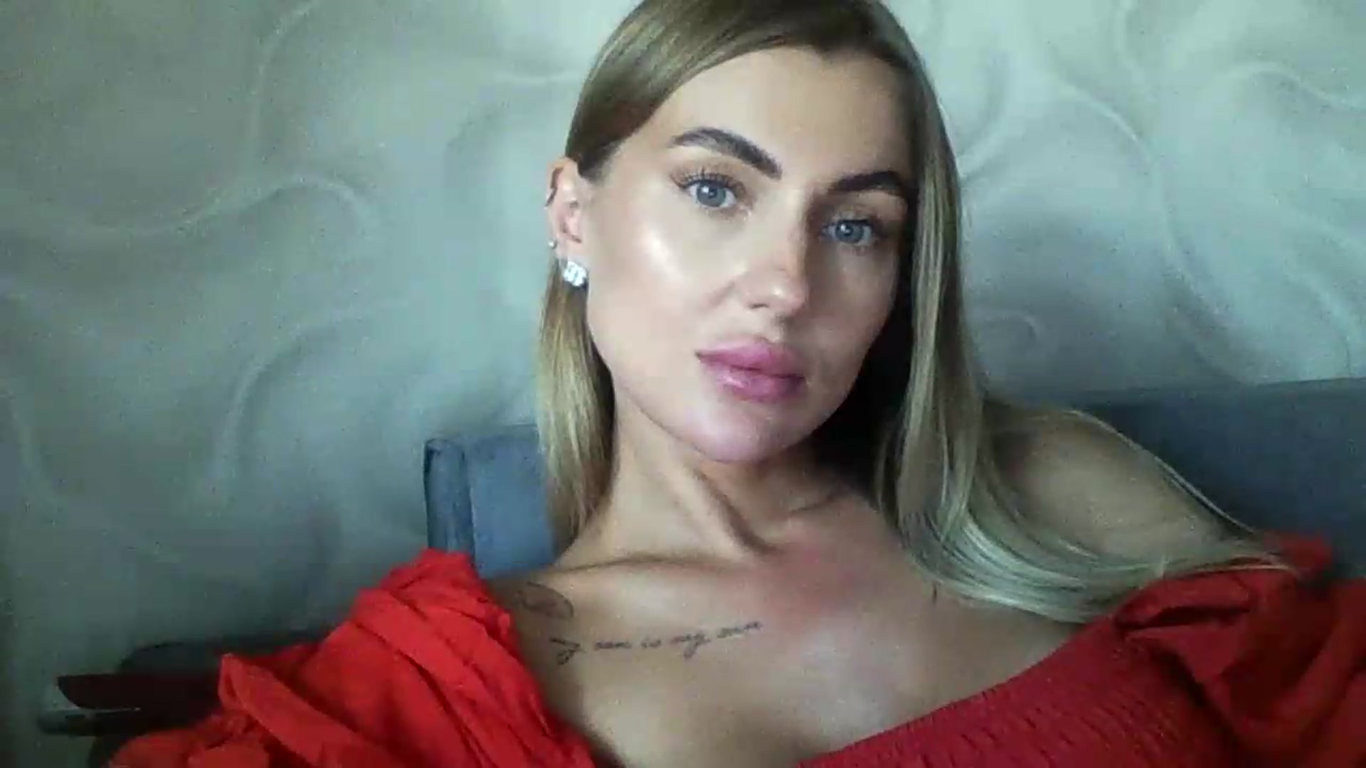 Gallery image thumbnail from NovaDahlia's myfreecams stream on, 08/19/2026, 10:25 image 18 of 20