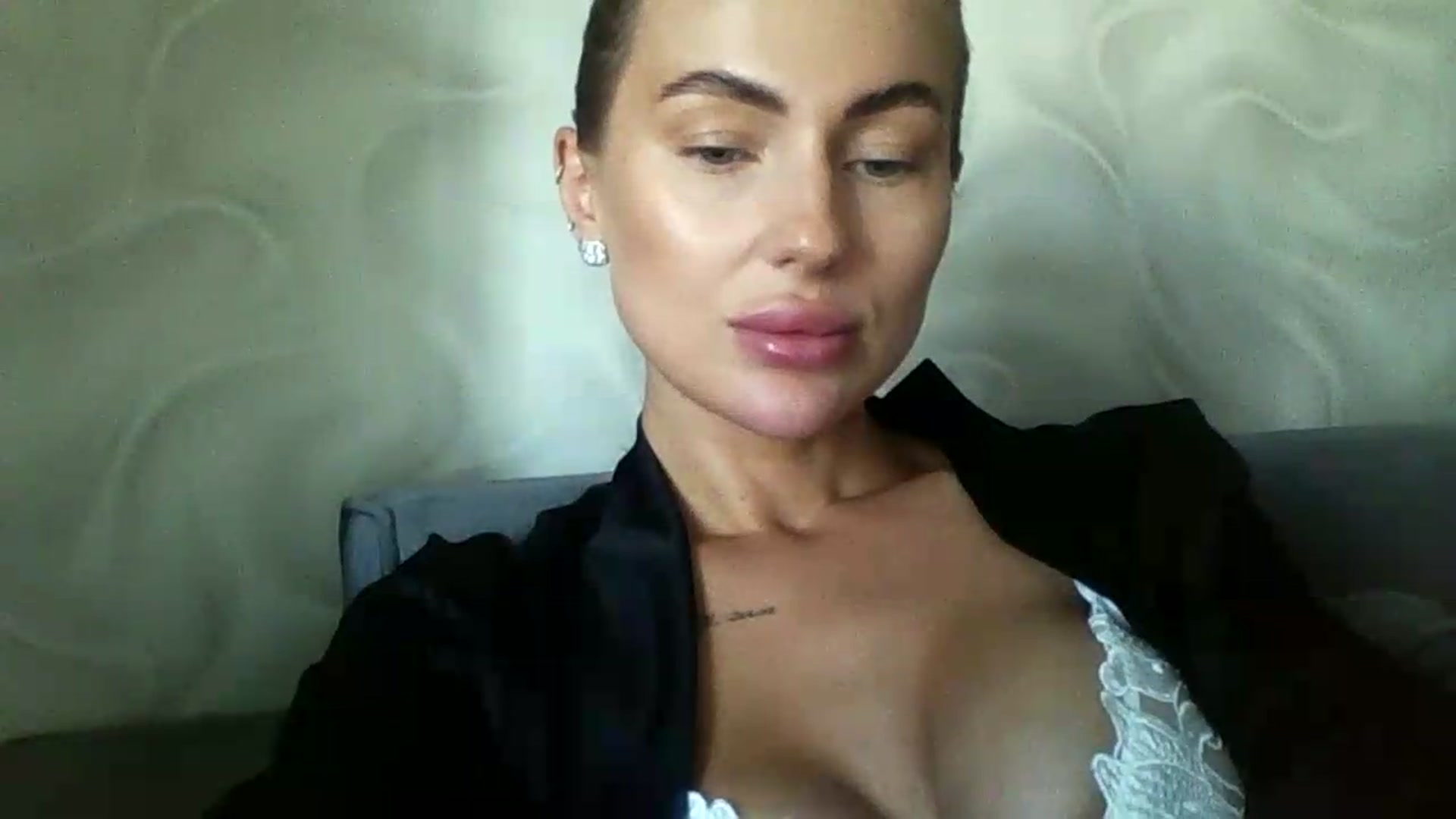 Gallery image thumbnail from NovaDahlia's myfreecams stream on, 08/20/2026, 07:58 image 7 of 20