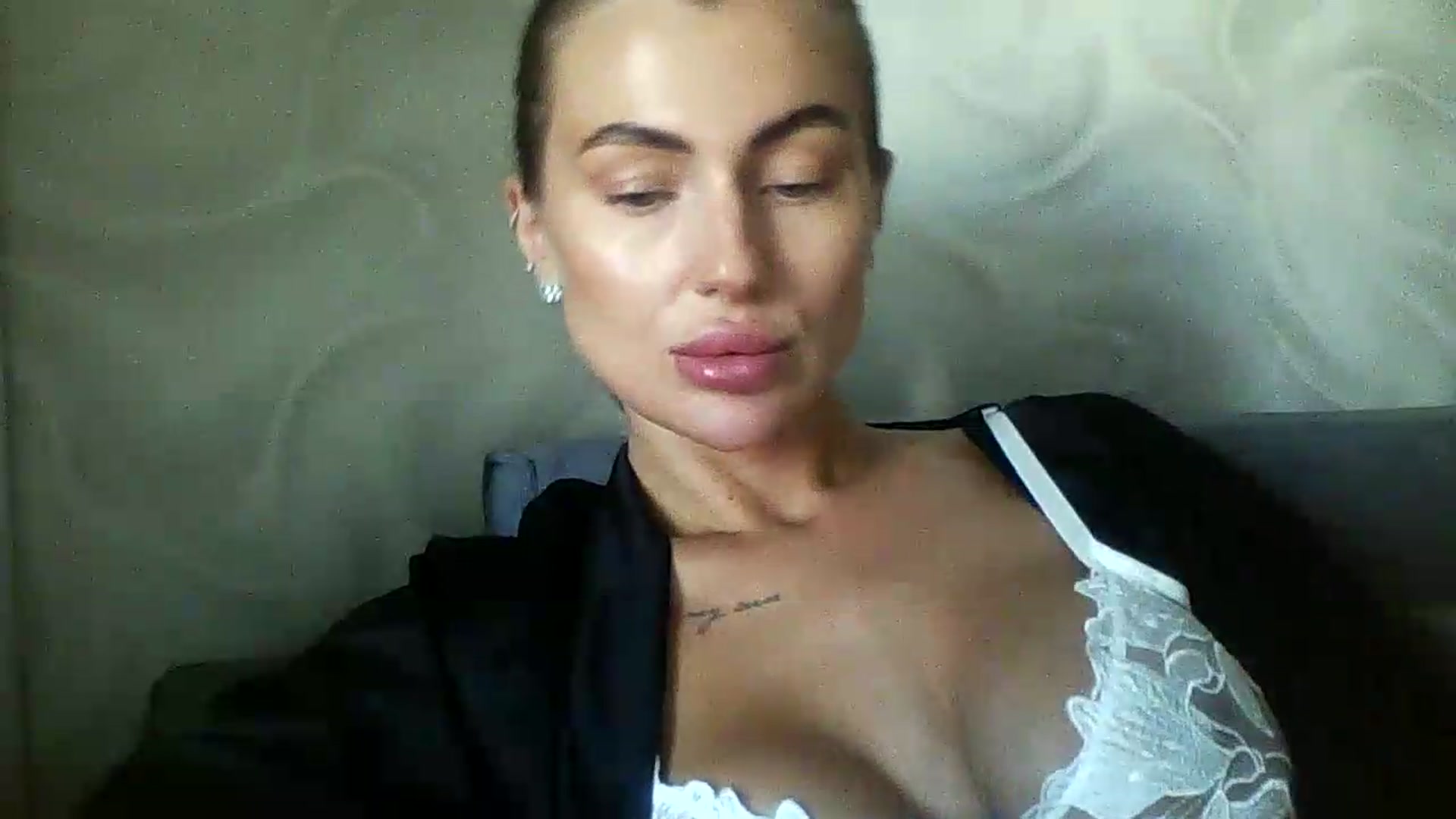 Gallery image thumbnail from NovaDahlia's myfreecams stream on, 08/20/2026, 09:01 image 10 of 20