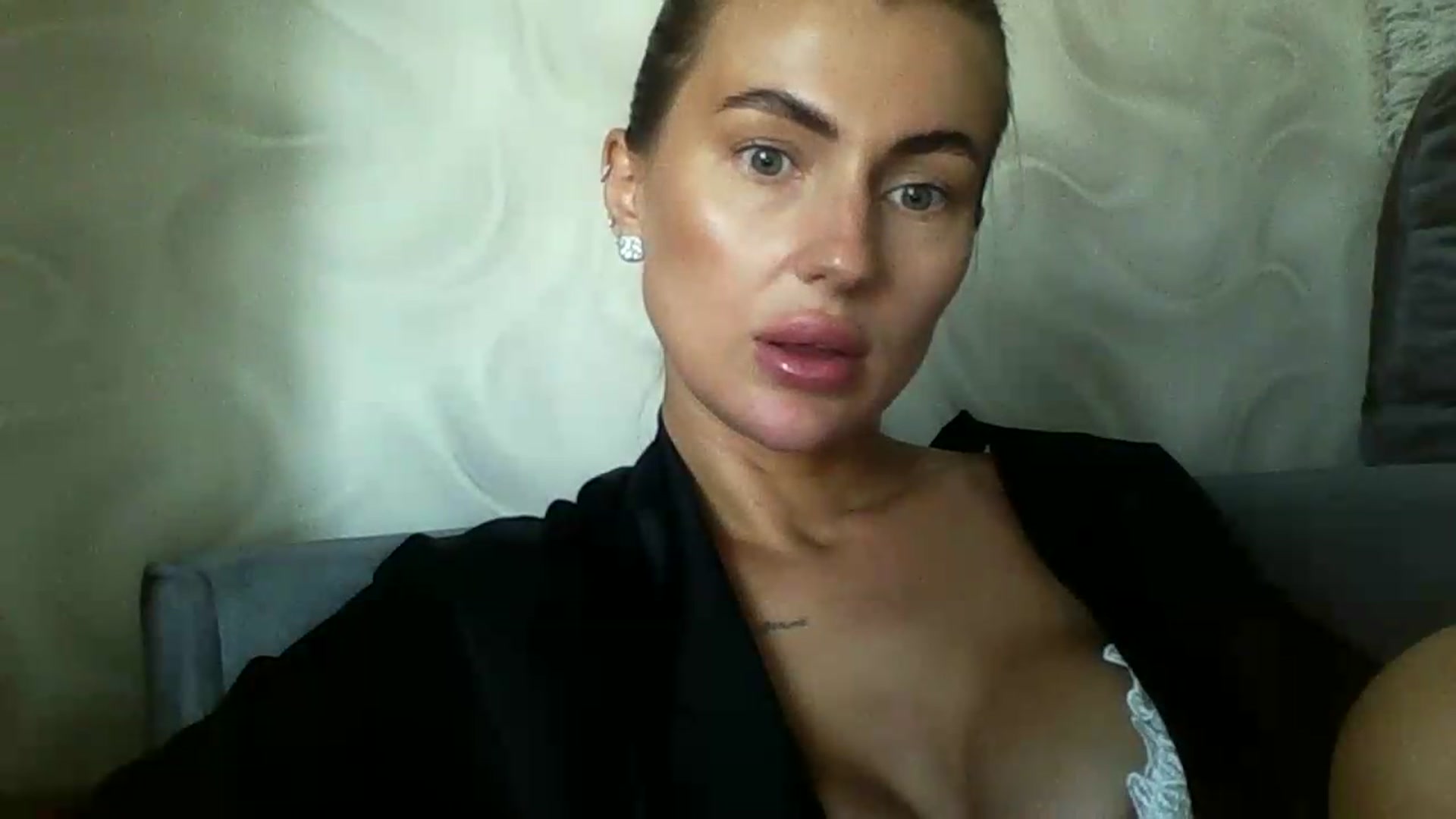 Gallery image thumbnail from NovaDahlia's myfreecams stream on, 08/20/2026, 10:59 image 6 of 20