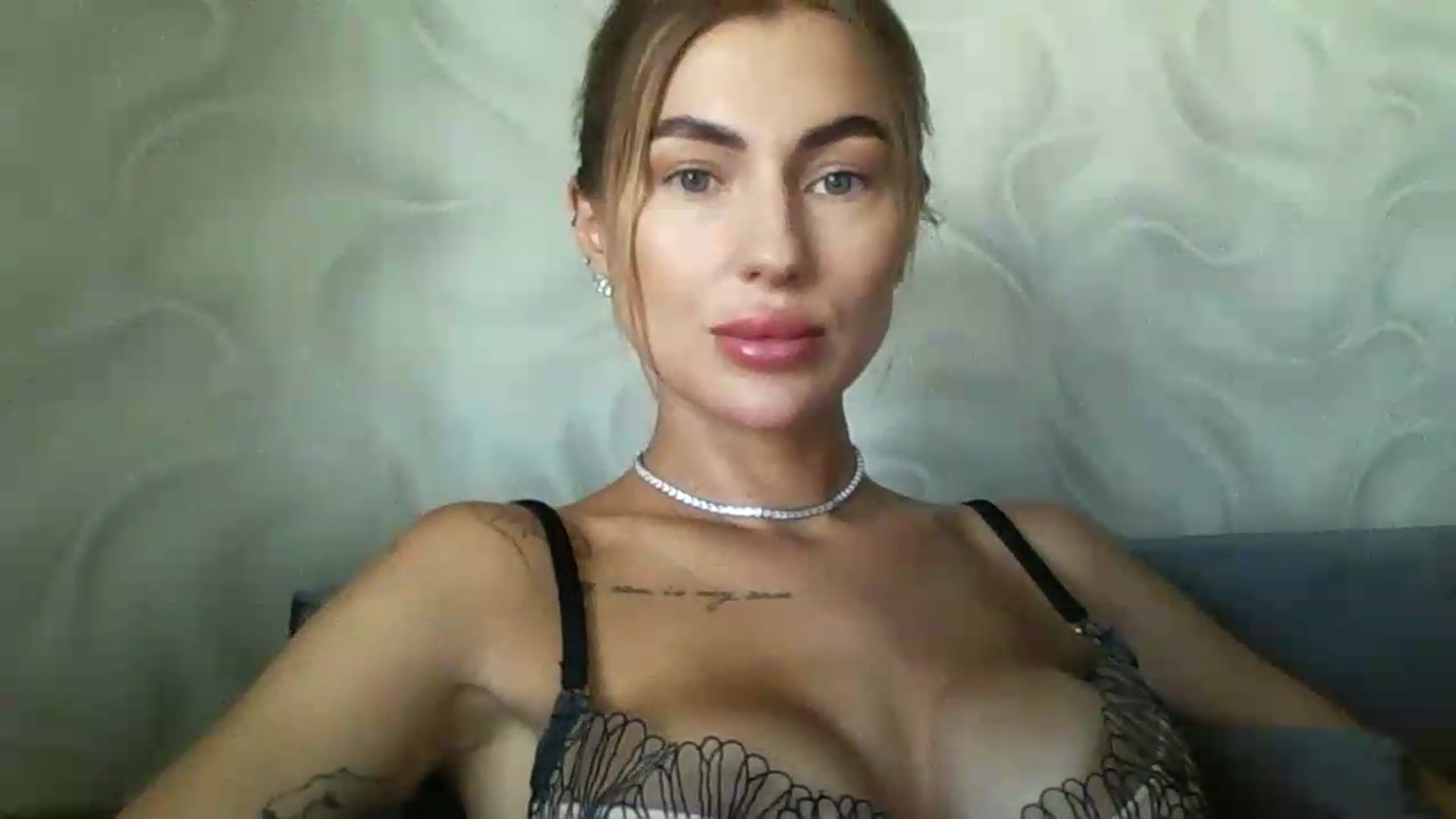 Gallery image thumbnail from NovaDahlia's myfreecams stream on, 08/21/2026, 07:20 image 10 of 20