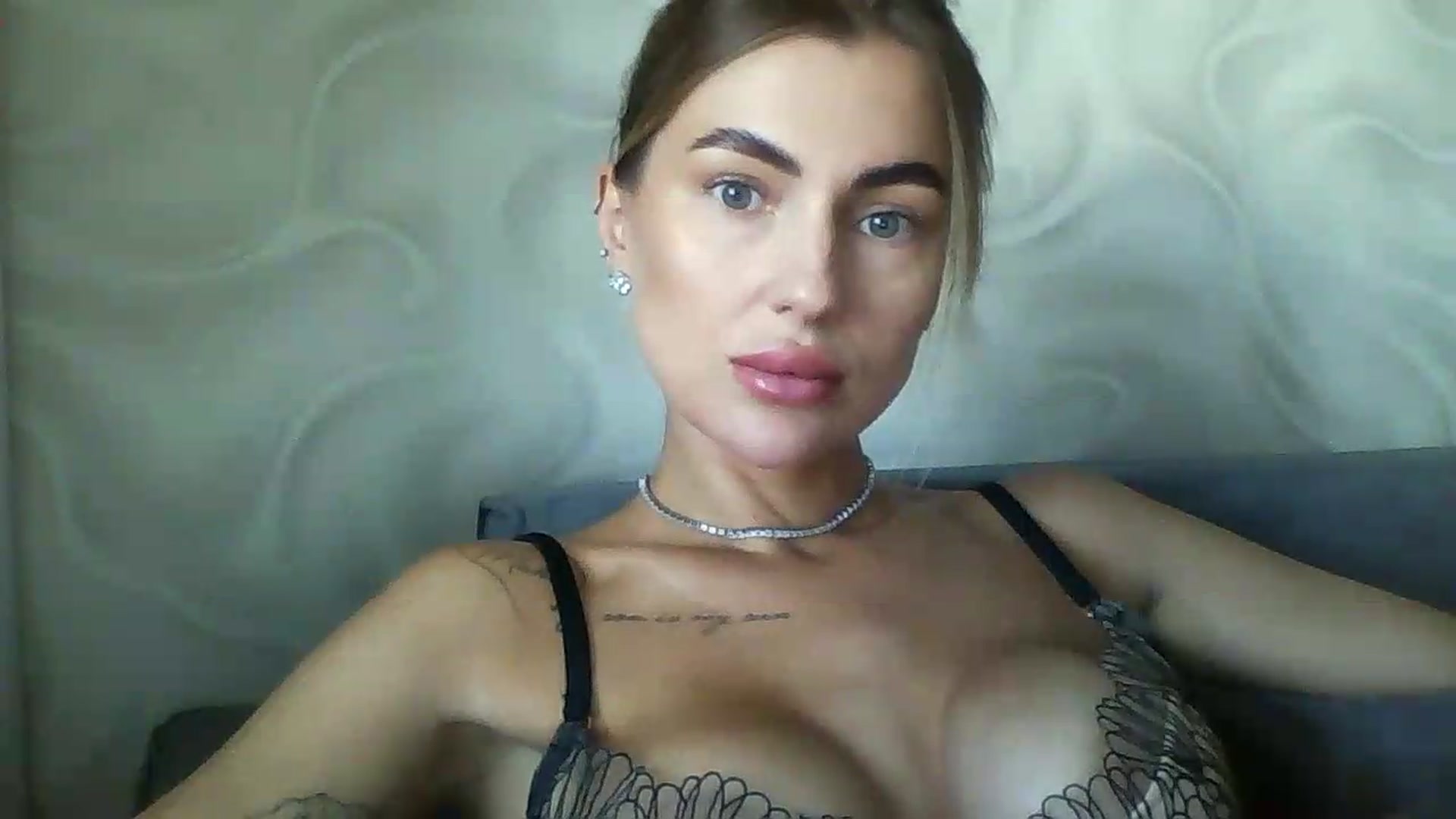 Gallery image thumbnail from NovaDahlia's myfreecams stream on, 08/21/2026, 07:37 image 17 of 20