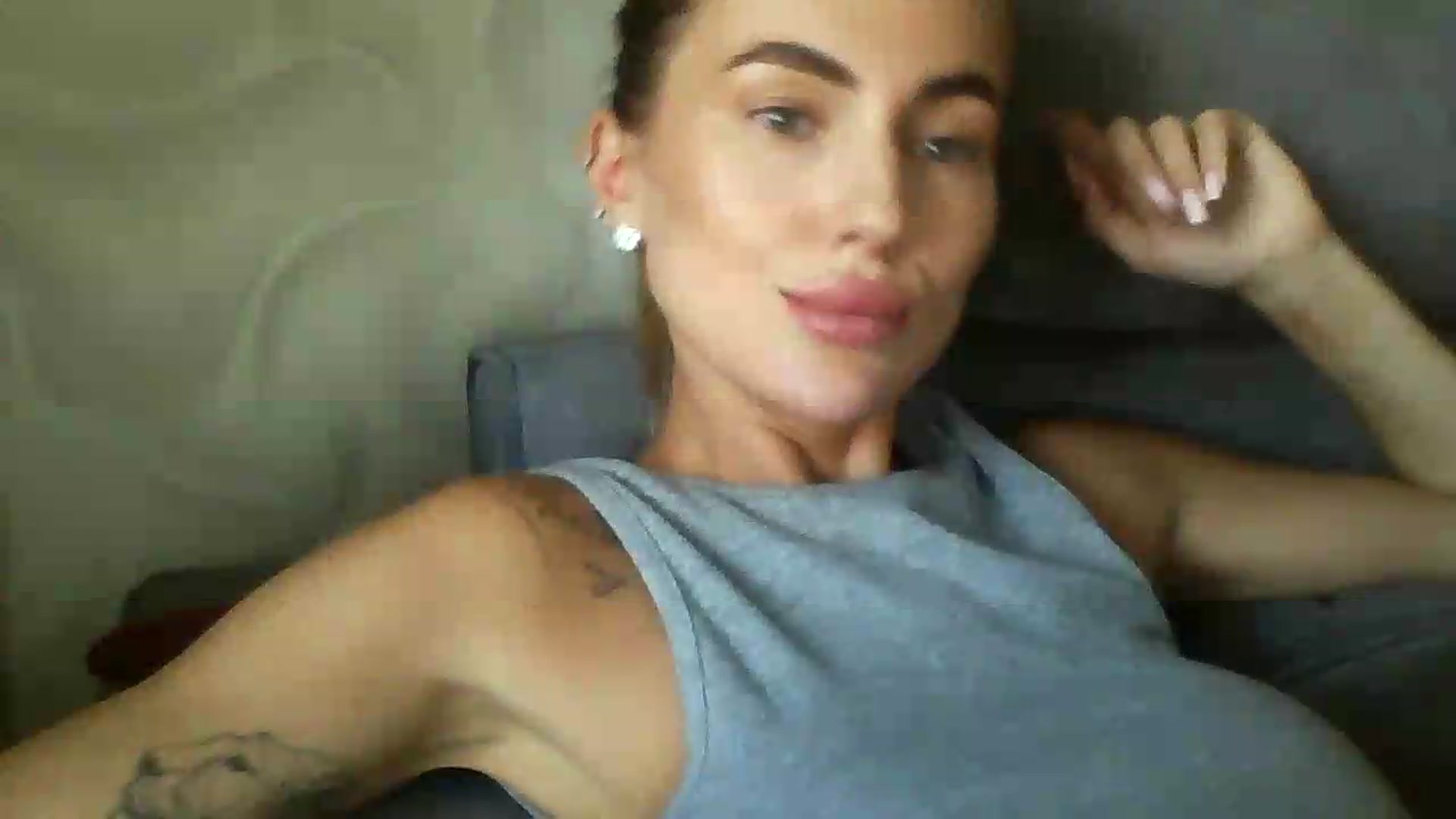 Gallery image thumbnail from NovaDahlia's myfreecams stream on, 08/21/2026, 10:30 image 18 of 20