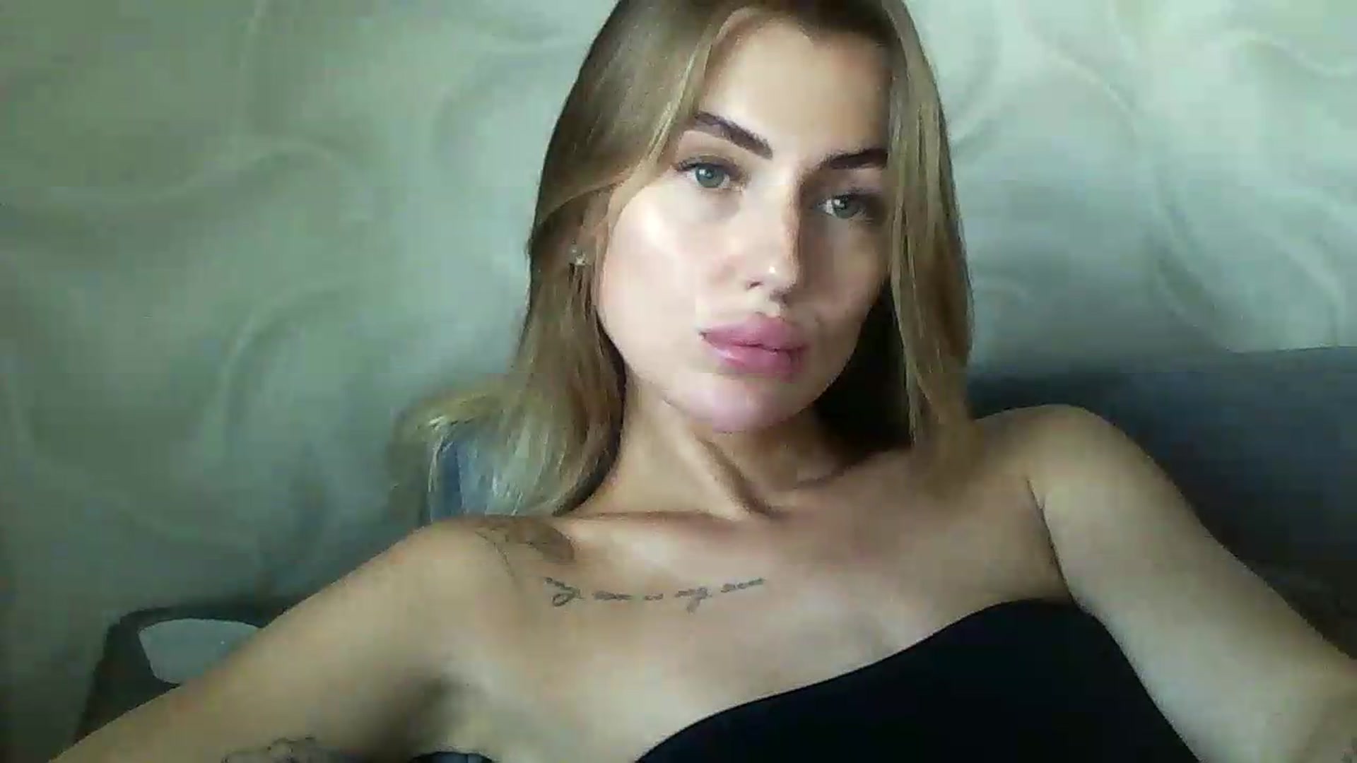 Gallery image thumbnail from NovaDahlia's myfreecams stream on, 08/23/2026, 09:20 image 12 of 20