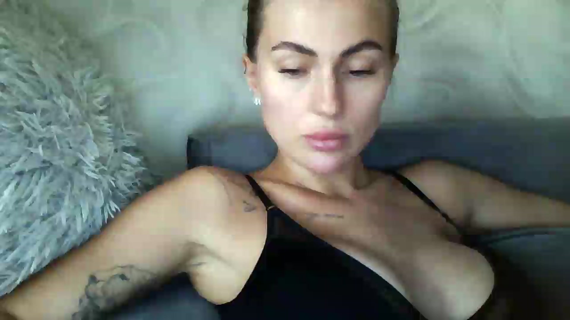 Gallery image thumbnail from NovaDahlia's myfreecams stream on, 08/27/2026, 10:48 image 14 of 20