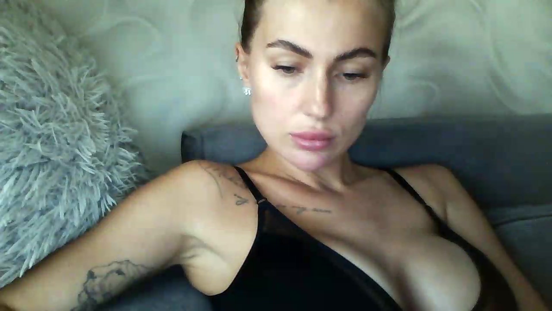 Gallery image thumbnail from NovaDahlia's myfreecams stream on, 08/27/2026, 10:48 image 10 of 20