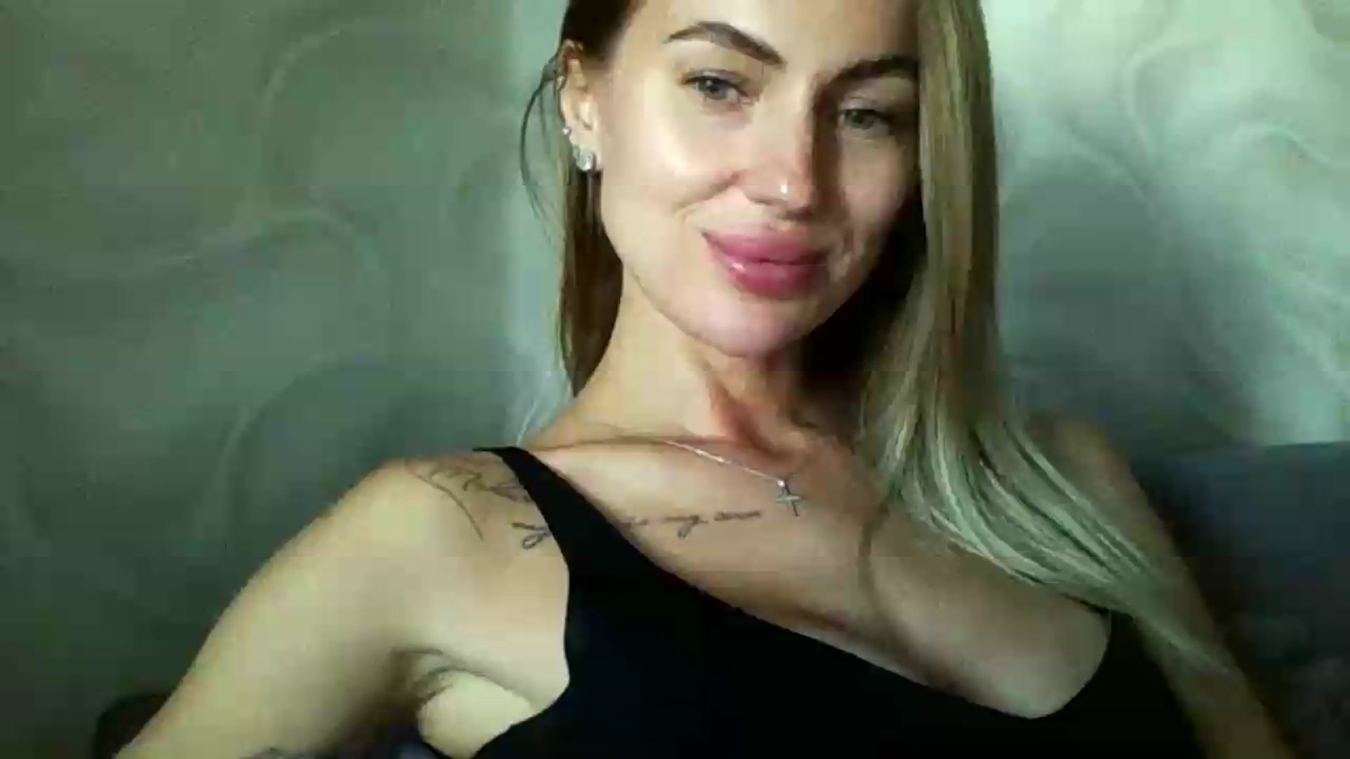 Gallery image thumbnail from NovaDahlia's myfreecams stream on, 09/07/2026, 09:01 image 6 of 20