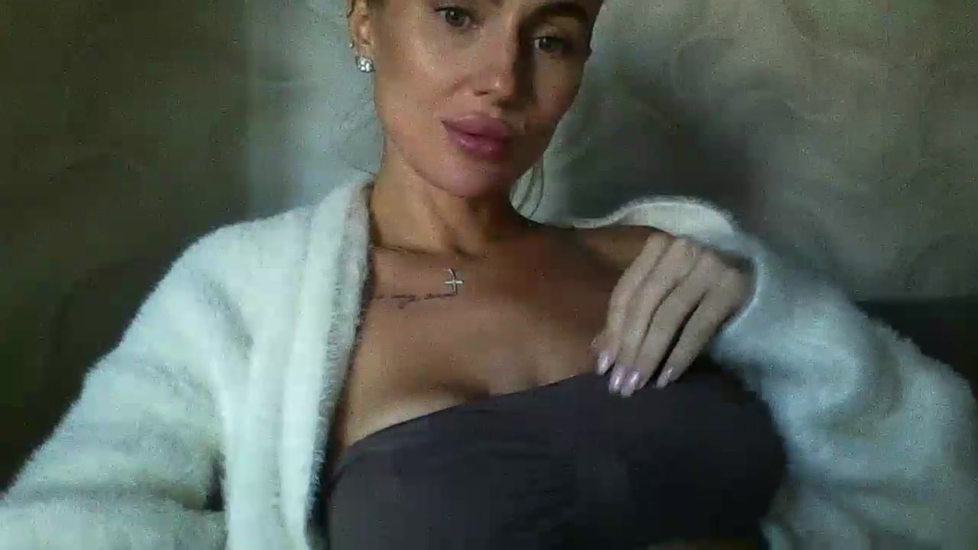 Gallery image thumbnail from NovaDahlia's myfreecams stream on, 09/18/2026, 09:59 image 8 of 20