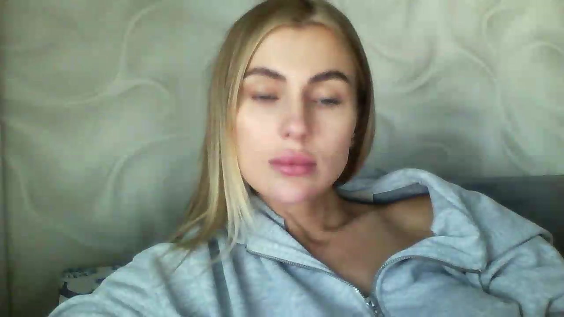 Gallery image thumbnail from NovaDahlia's myfreecams stream on, 09/25/2026, 10:24 image 4 of 20