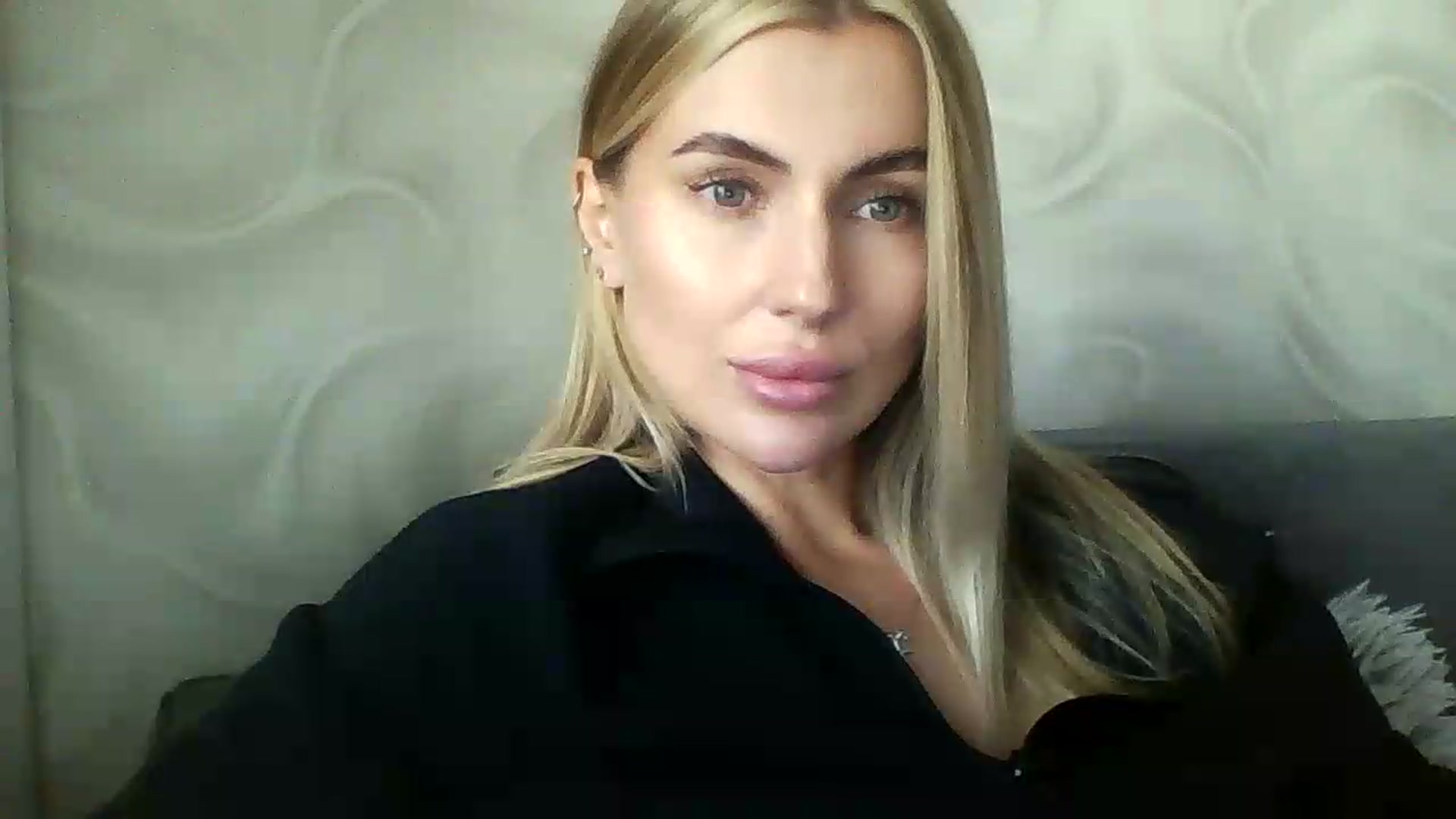 Gallery image thumbnail from NovaDahlia's myfreecams stream on, 09/28/2026, 09:50 image 15 of 20