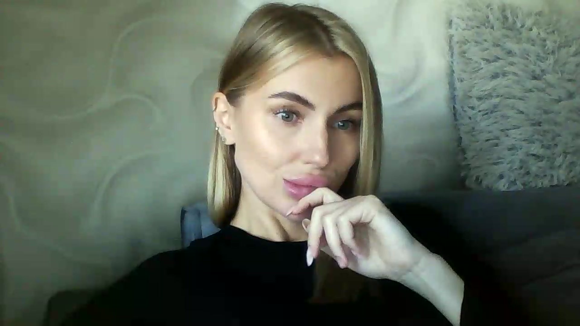 Gallery image thumbnail from NovaDahlia's myfreecams stream on, 10/01/2026, 07:49 image 16 of 20