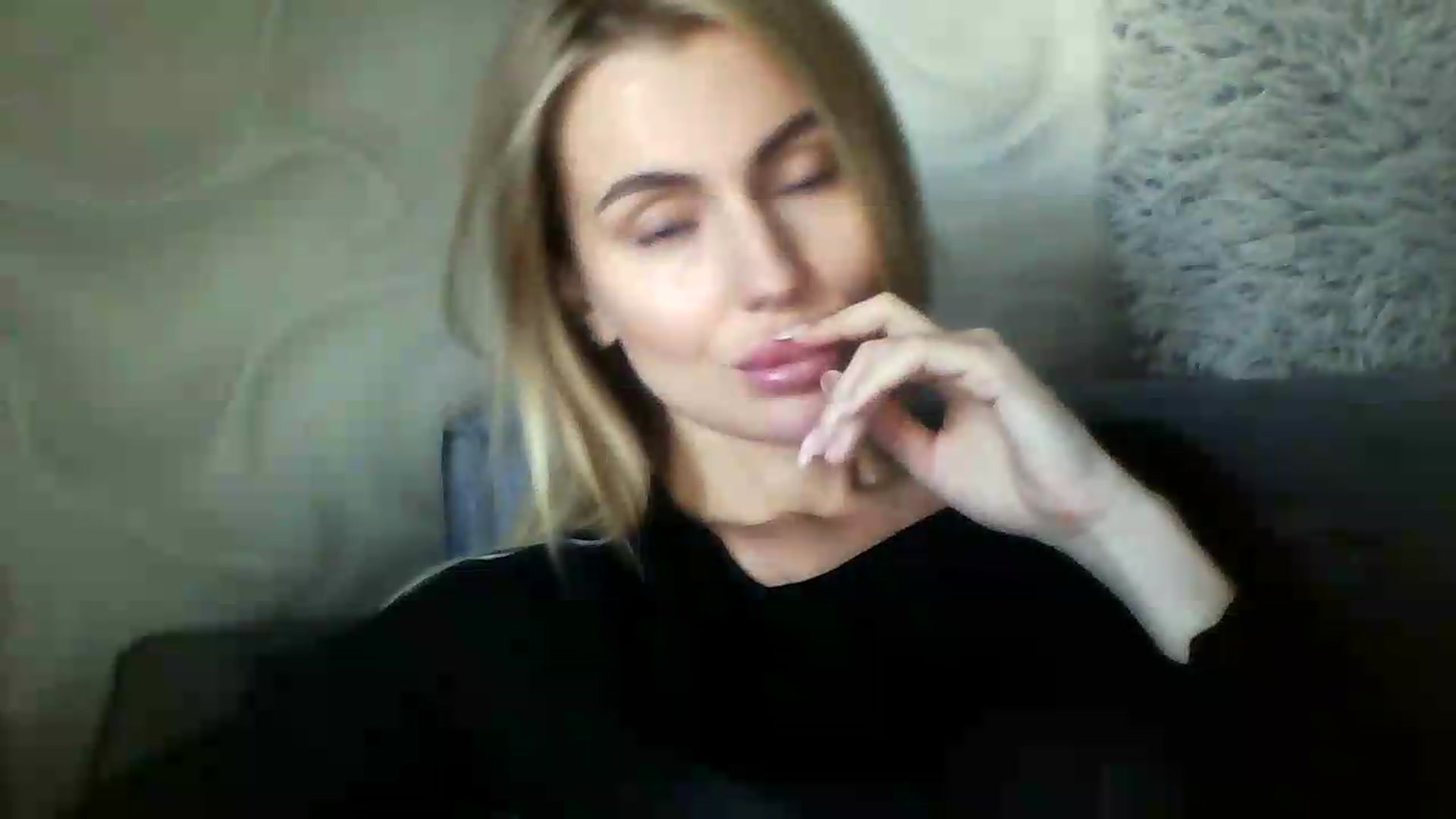 Gallery image thumbnail from NovaDahlia's myfreecams stream on, 10/01/2026, 10:35 image 14 of 20
