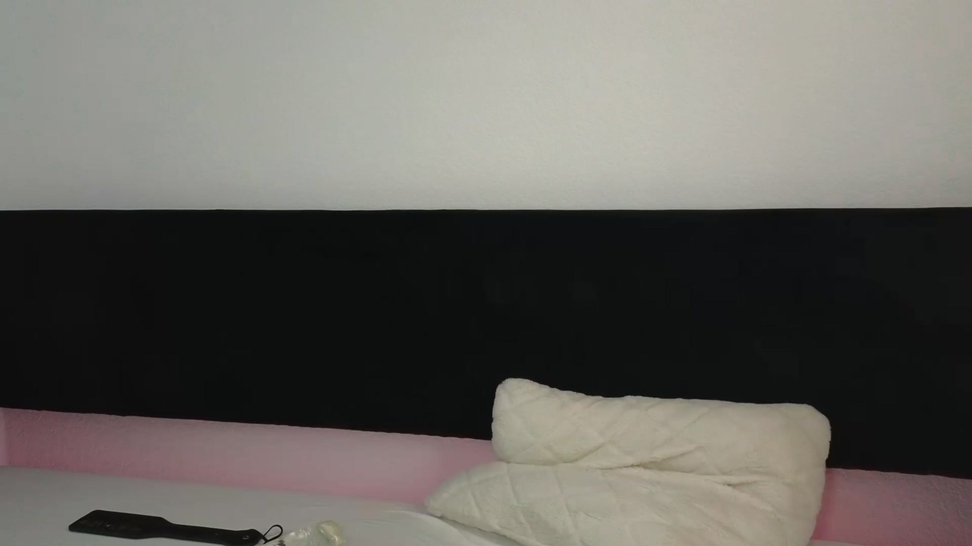 Gallery image thumbnail from NovaMiller's myfreecams stream on, 02/17/2023, 13:13 image 10 of 20