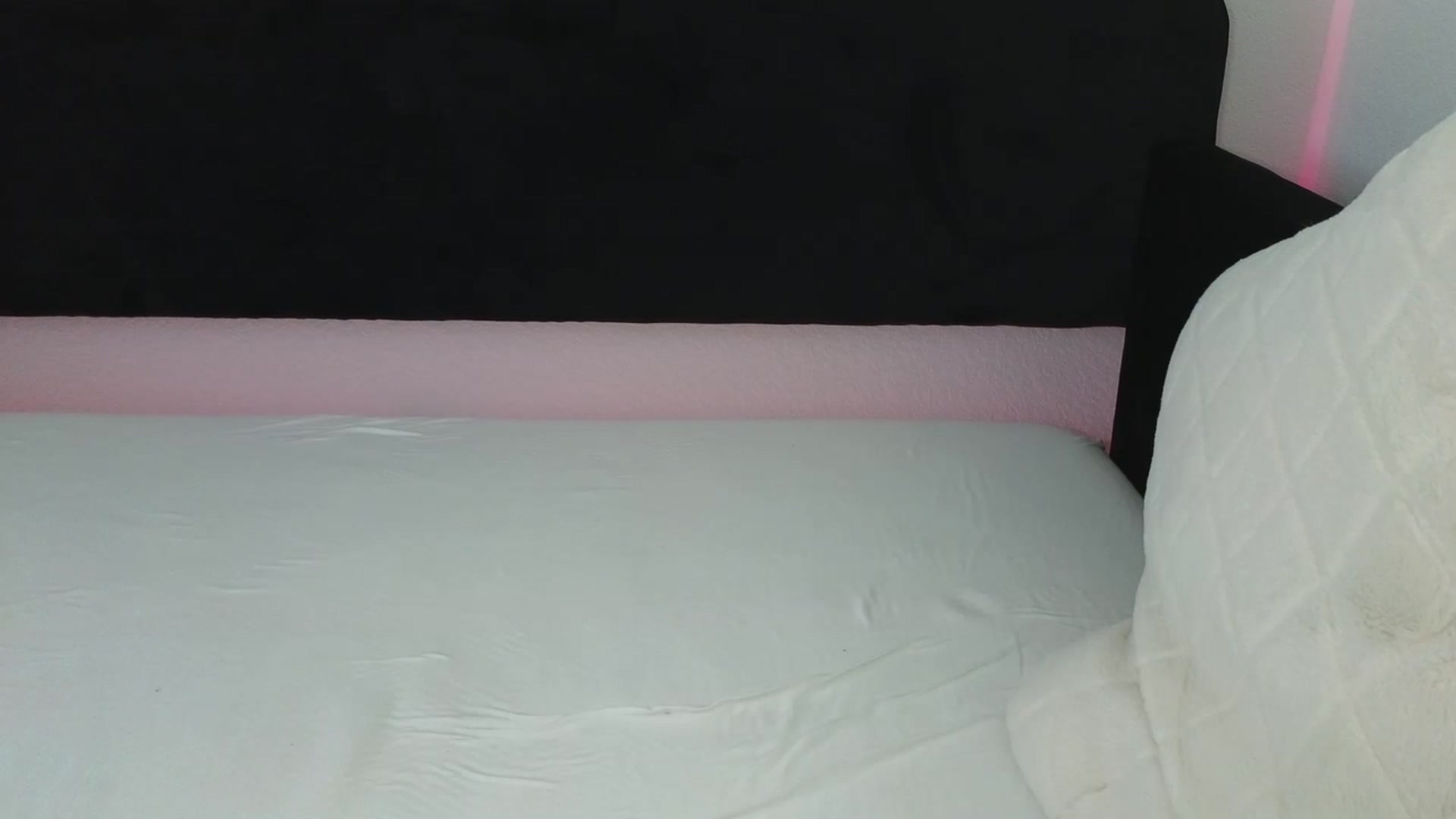 Gallery image thumbnail from NovaMiller's myfreecams stream on, 02/25/2023, 08:50 image 11 of 20
