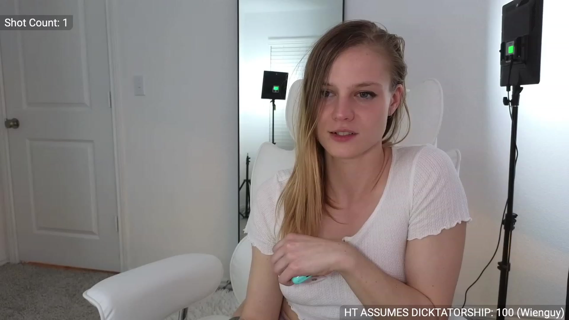 Gallery image thumbnail from NovaMiller's myfreecams stream on, 03/14/2023, 01:32 image 13 of 20