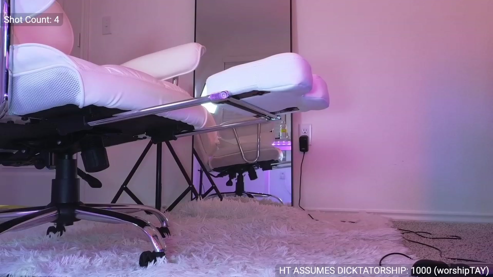 Gallery image thumbnail from NovaMiller's myfreecams stream on, 03/24/2023, 06:22 image 17 of 20