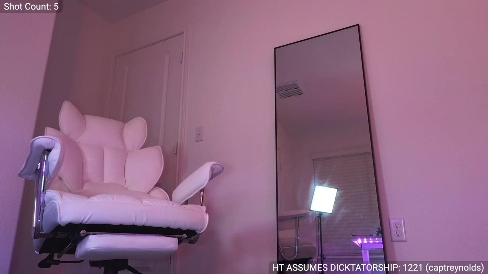 Gallery image thumbnail from NovaMiller's myfreecams stream on, 03/26/2023, 07:21 image 17 of 20