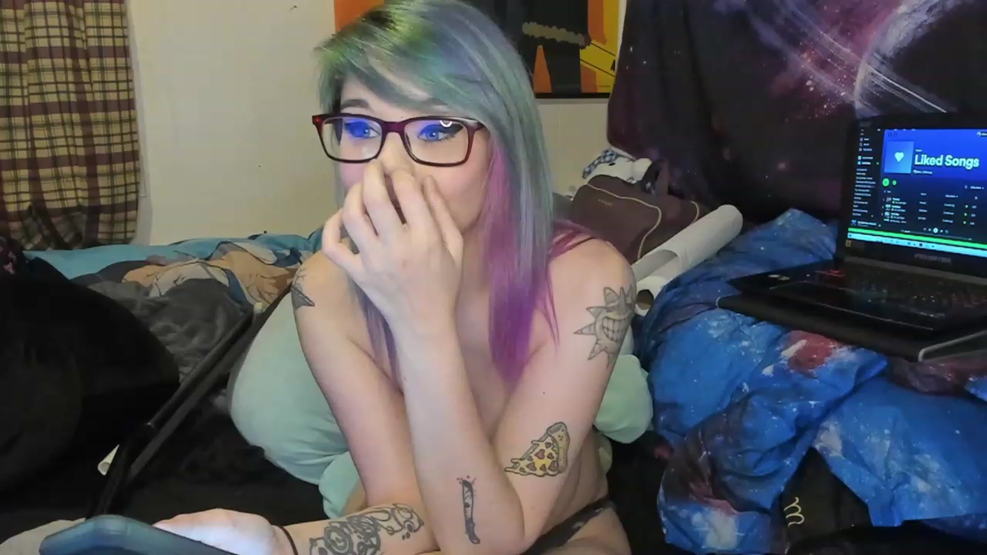 Gallery image thumbnail from NovaSquid's myfreecams stream on, 04/20/2023, 04:03 image 8 of 20