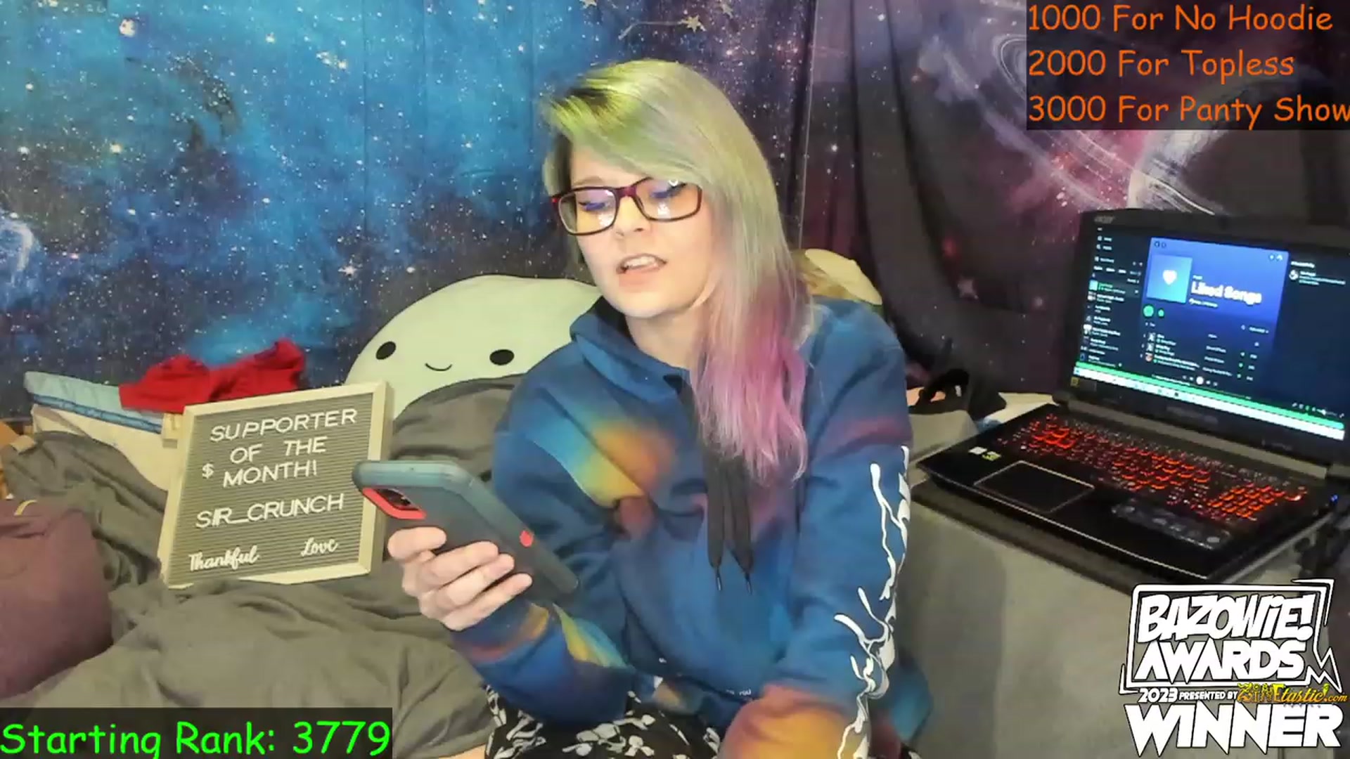 Gallery image thumbnail from NovaSquid's myfreecams stream on, 05/19/2023, 24:13 image 3 of 20