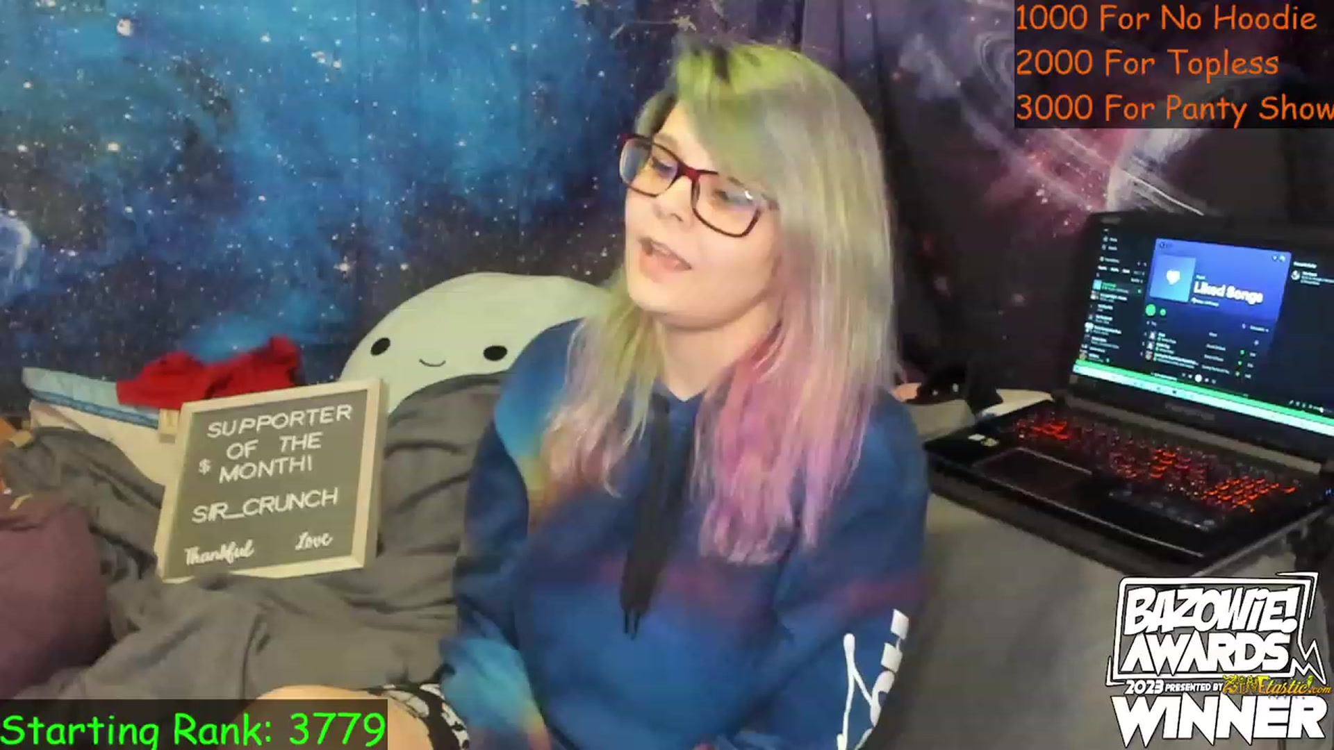 Gallery image thumbnail from NovaSquid's myfreecams stream on, 05/19/2023, 24:13 image 9 of 20