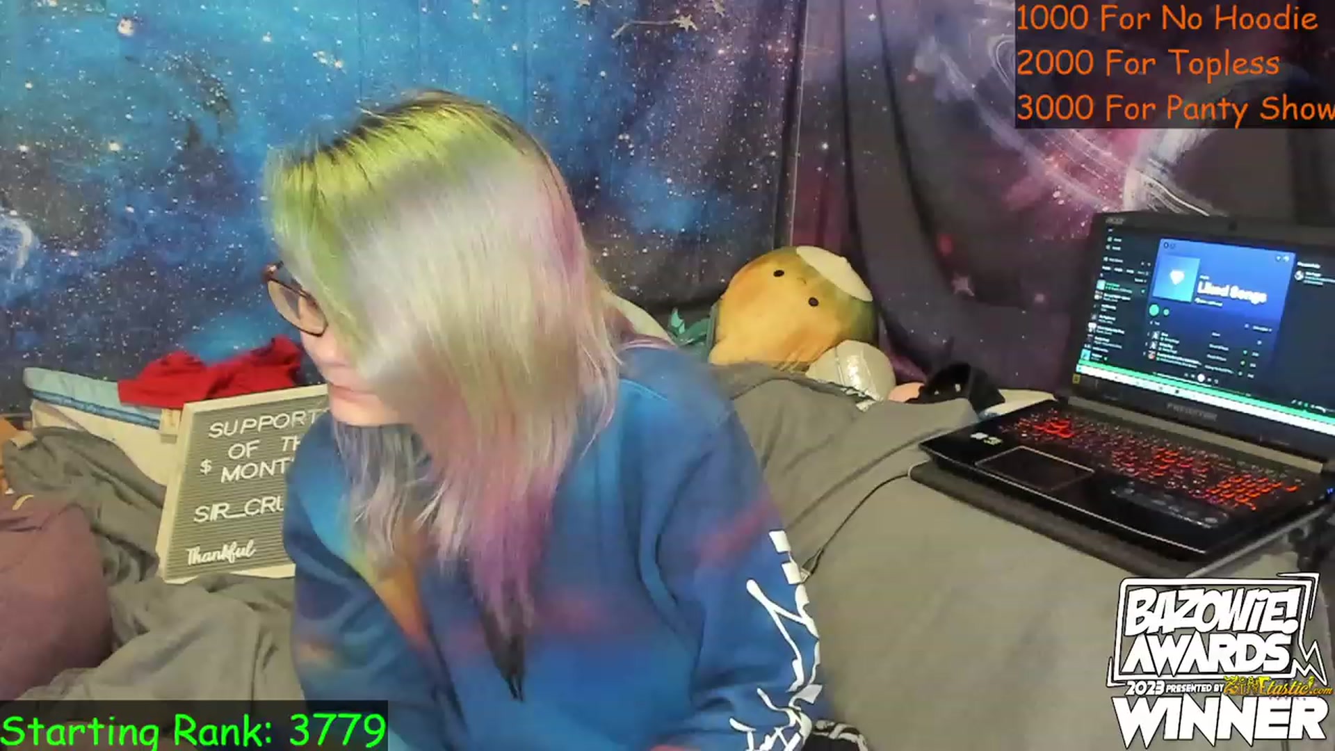 Gallery image thumbnail from NovaSquid's myfreecams stream on, 05/19/2023, 24:13 image 12 of 20