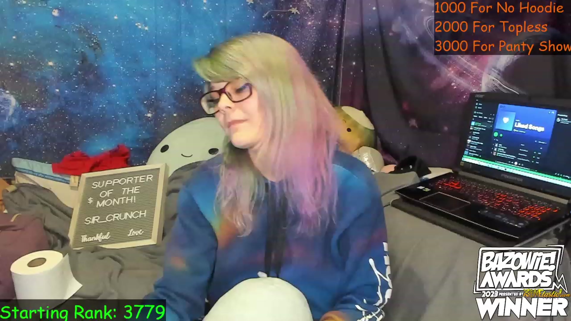 Gallery image thumbnail from NovaSquid's myfreecams stream on, 05/19/2023, 24:13 image 18 of 20