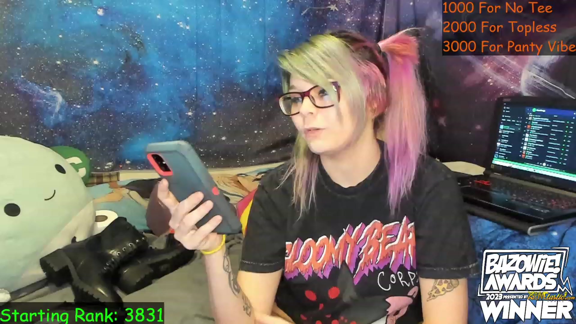 Gallery image thumbnail from NovaSquid's myfreecams stream on, 05/20/2023, 24:01 image 20 of 20