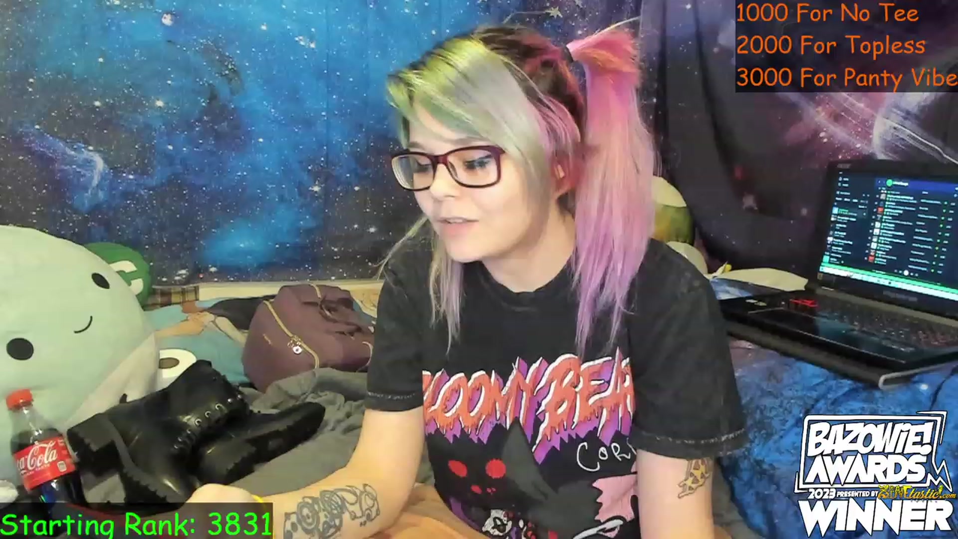 Gallery image thumbnail from NovaSquid's myfreecams stream on, 05/20/2023, 24:01 image 13 of 20