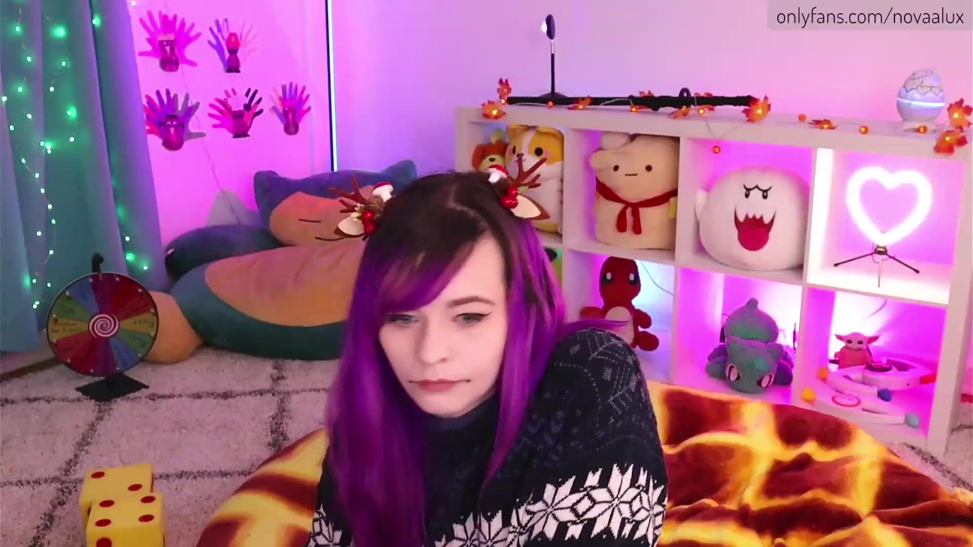Gallery image thumbnail from Novaalux's myfreecams stream on, 11/14/2022, 19:24 image 11 of 20
