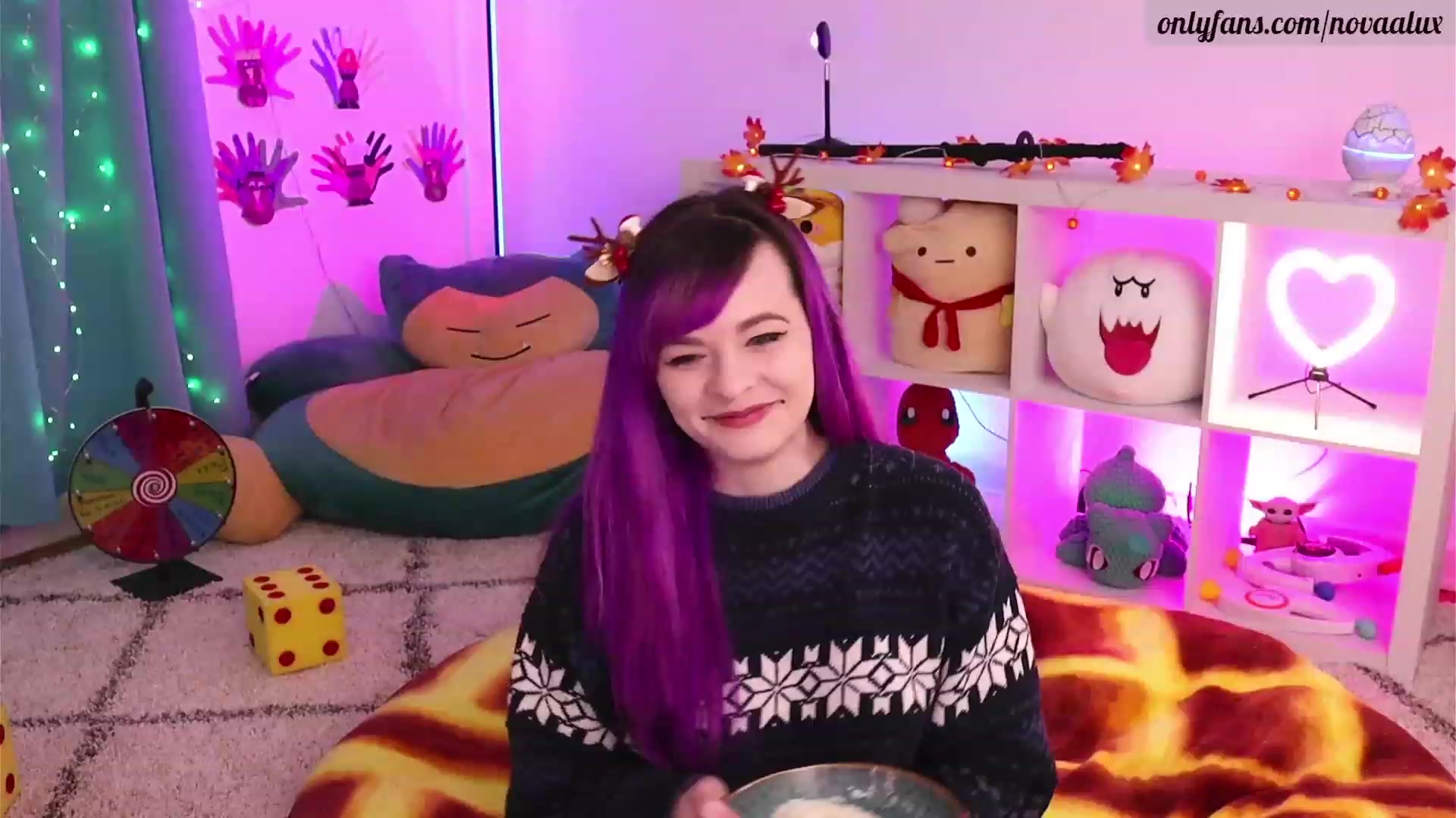 Gallery image thumbnail from Novaalux's myfreecams stream on, 11/14/2022, 19:24 image 3 of 20