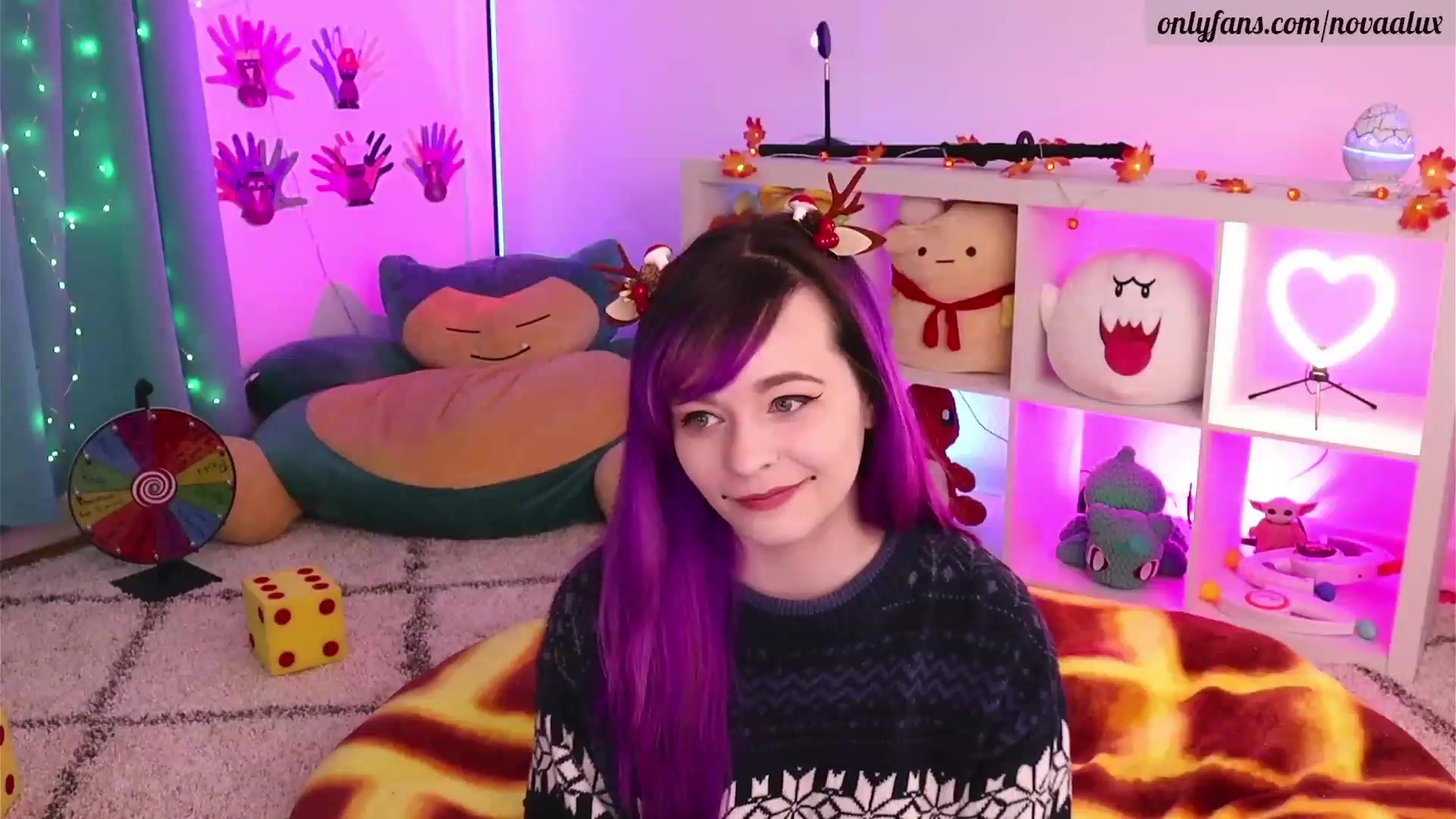 Gallery image thumbnail from Novaalux's myfreecams stream on, 11/14/2022, 19:24 image 4 of 20