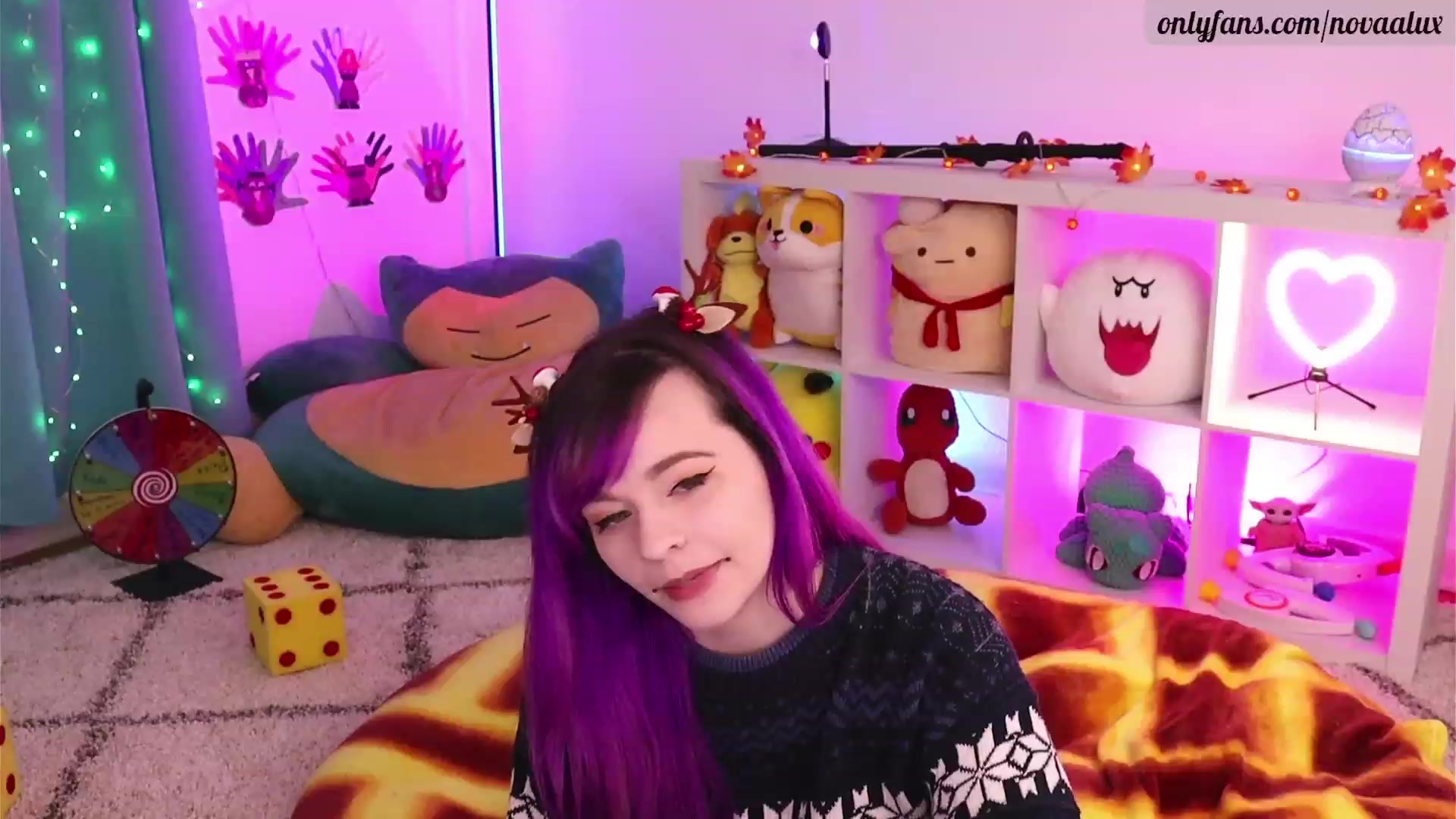 Gallery image thumbnail from Novaalux's myfreecams stream on, 11/14/2022, 19:24 image 6 of 20