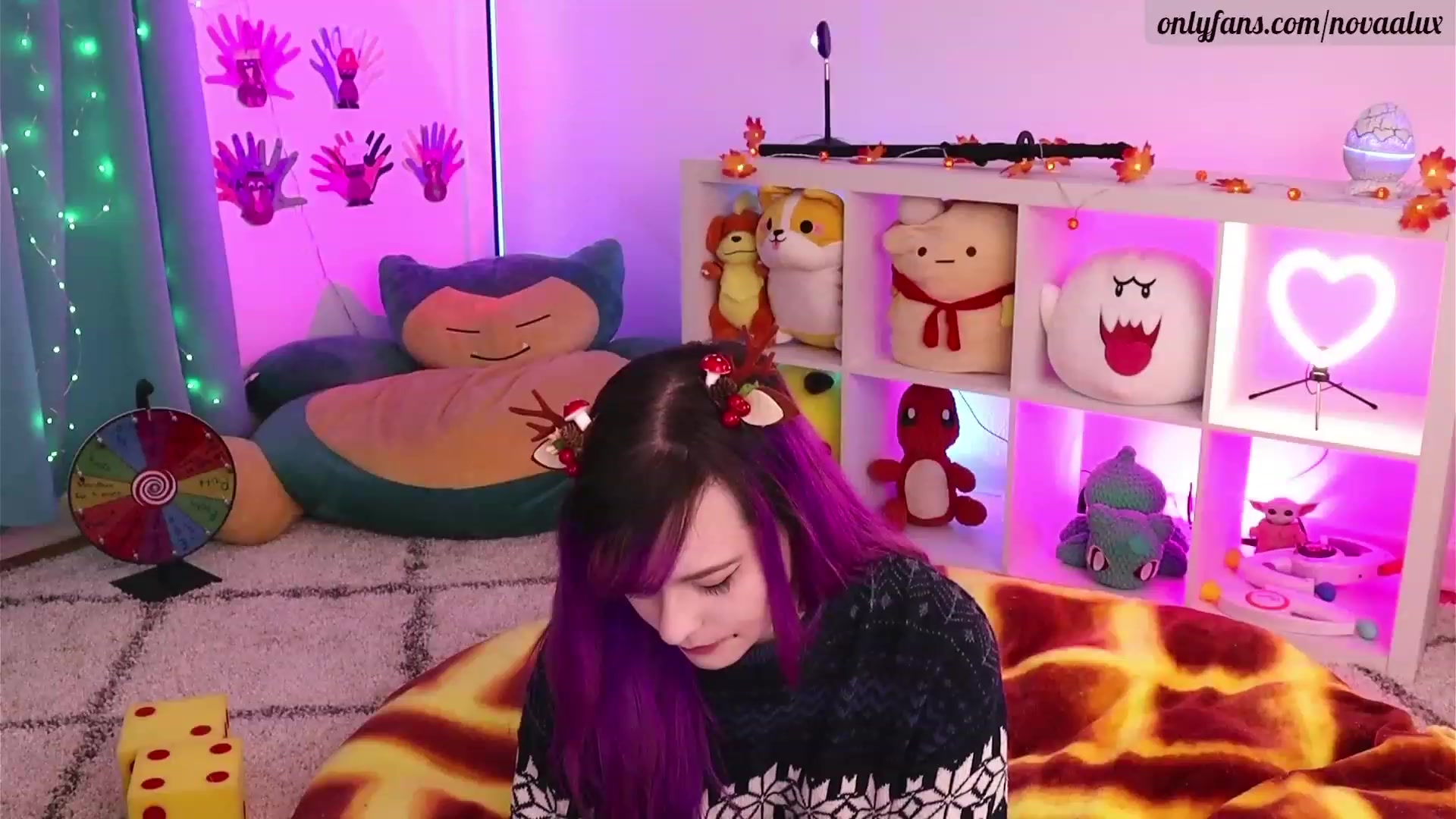Gallery image thumbnail from Novaalux's myfreecams stream on, 11/14/2022, 19:24 image 9 of 20