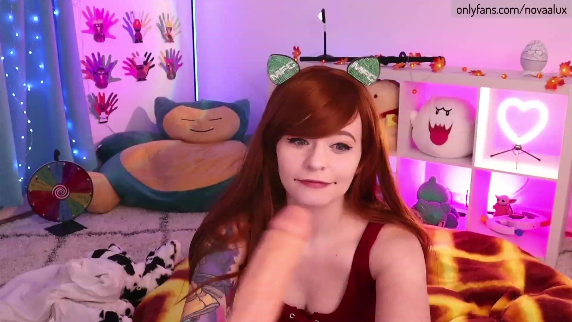 Gallery image thumbnail from Novaalux's myfreecams stream on, 11/15/2022, 21:44 image 8 of 20
