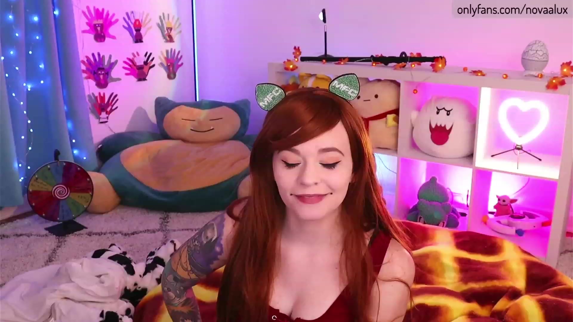 Gallery image thumbnail from Novaalux's myfreecams stream on, 11/15/2022, 21:44 image 18 of 20