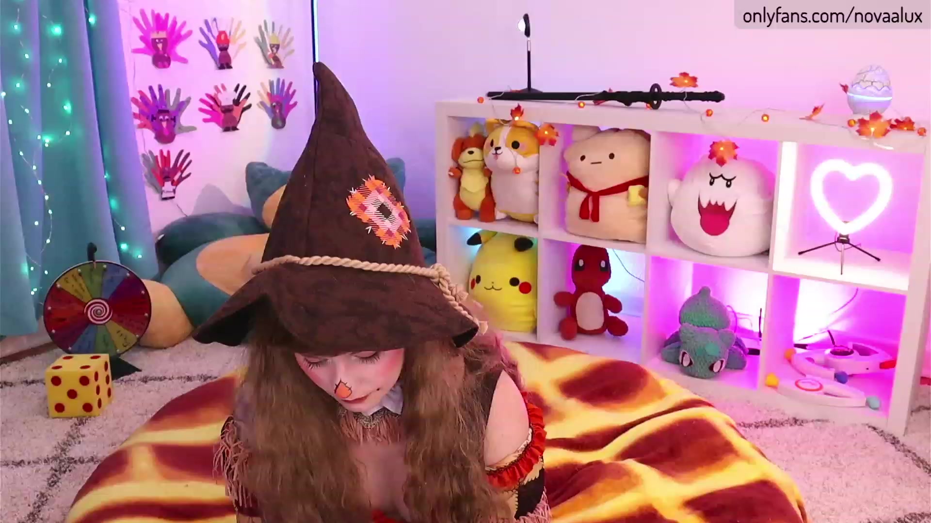 Gallery image thumbnail from Novaalux's myfreecams stream on, 11/16/2022, 21:36 image 13 of 20
