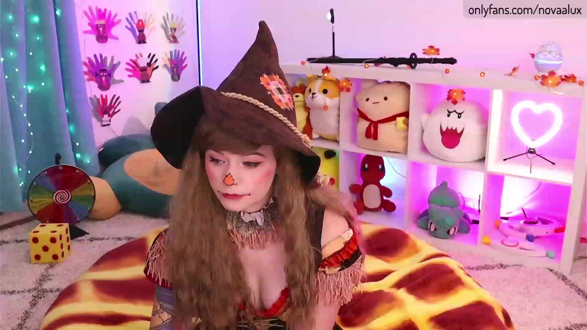 Gallery image thumbnail from Novaalux's myfreecams stream on, 11/16/2022, 21:36 image 1 of 20