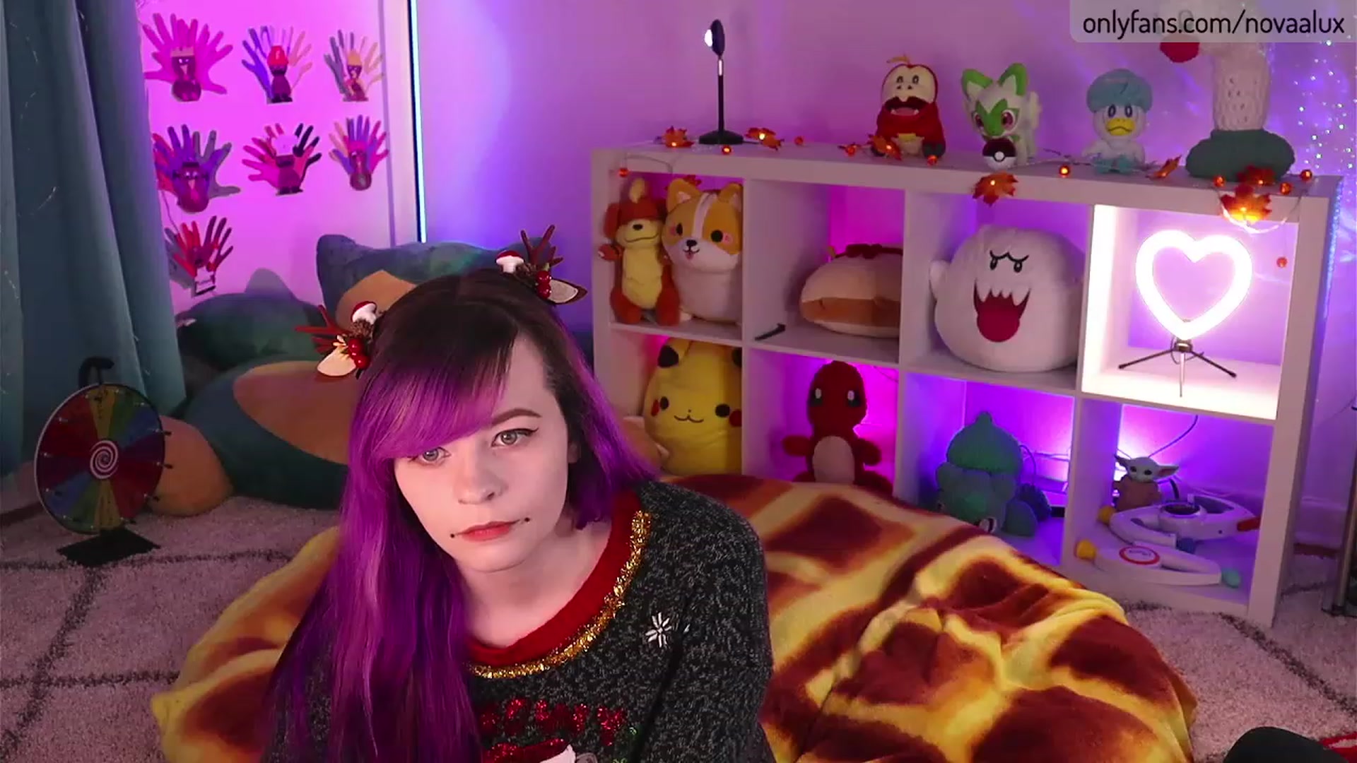 Gallery image thumbnail from Novaalux's myfreecams stream on, 11/22/2022, 23:46 image 14 of 20