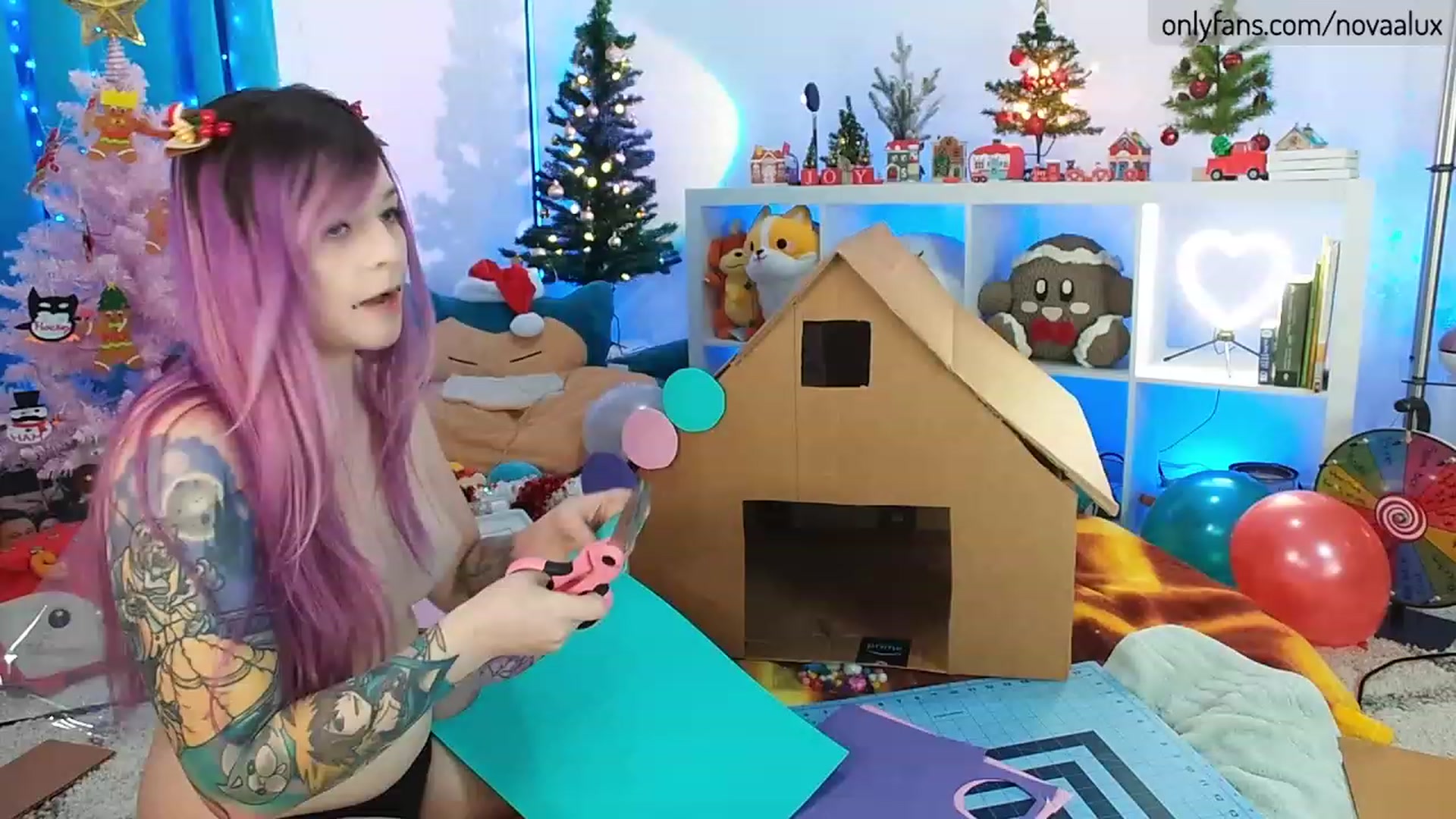 Gallery image thumbnail from Novaalux's myfreecams stream on, 12/26/2022, 05:41 image 17 of 20