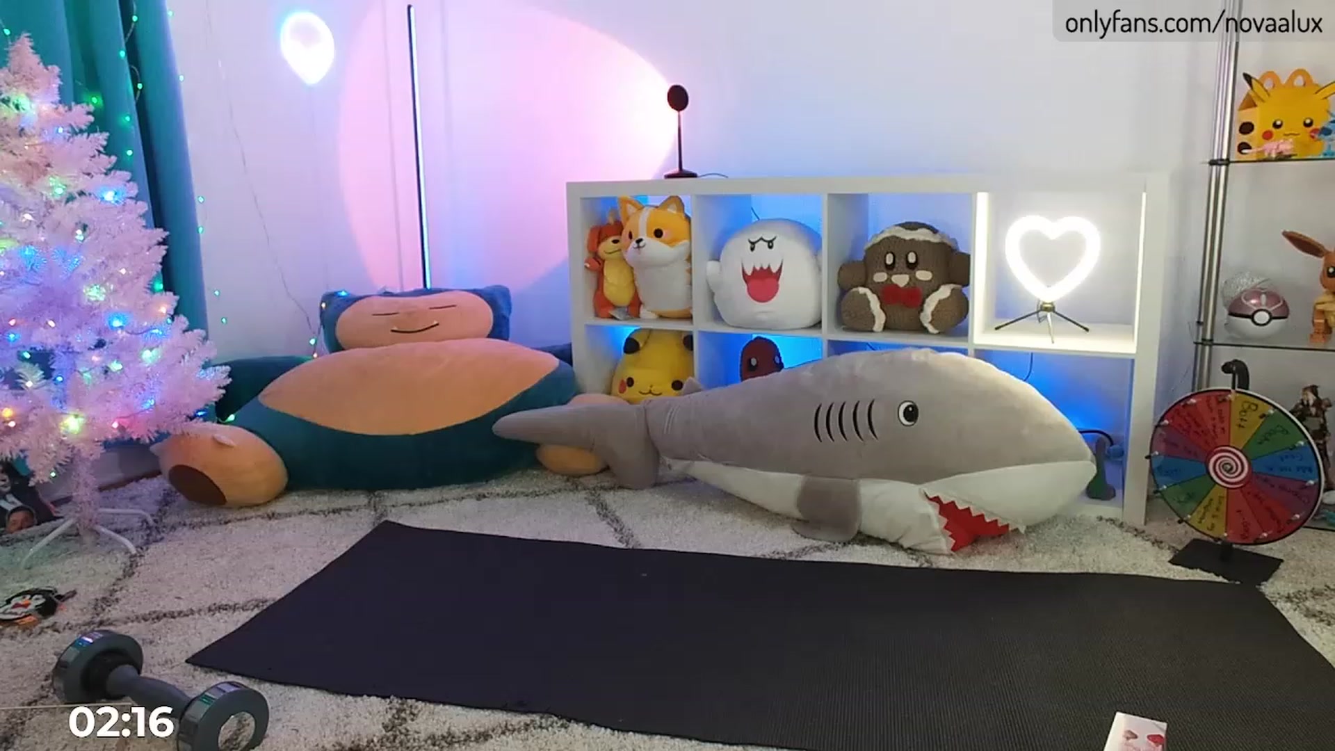 Gallery image thumbnail from Novaalux's myfreecams stream on, 01/06/2023, 20:57 image 16 of 20