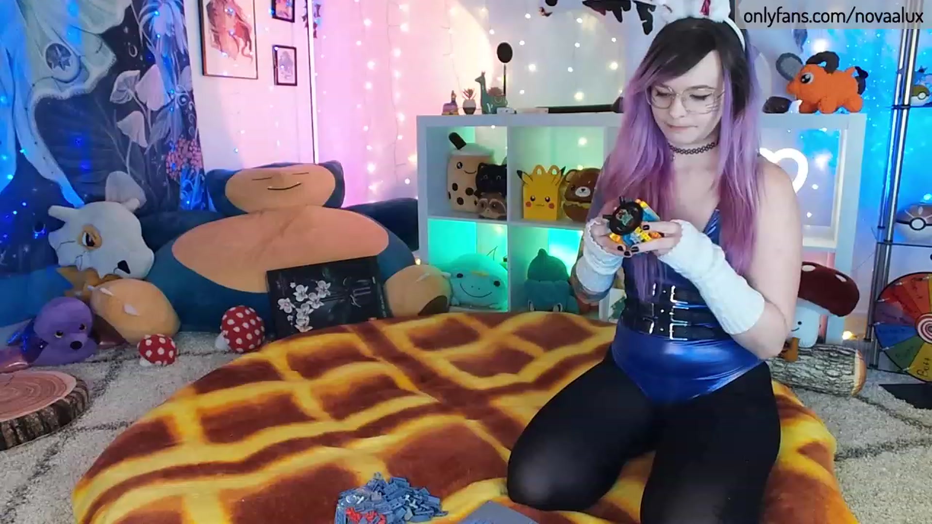 Gallery image thumbnail from Novaalux's myfreecams stream on, 01/23/2023, 24:46 image 3 of 20