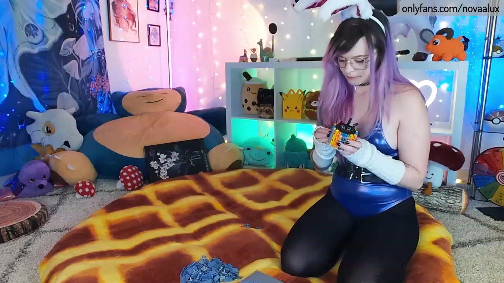 Gallery image thumbnail from Novaalux's myfreecams stream on, 01/23/2023, 24:46 image 4 of 20