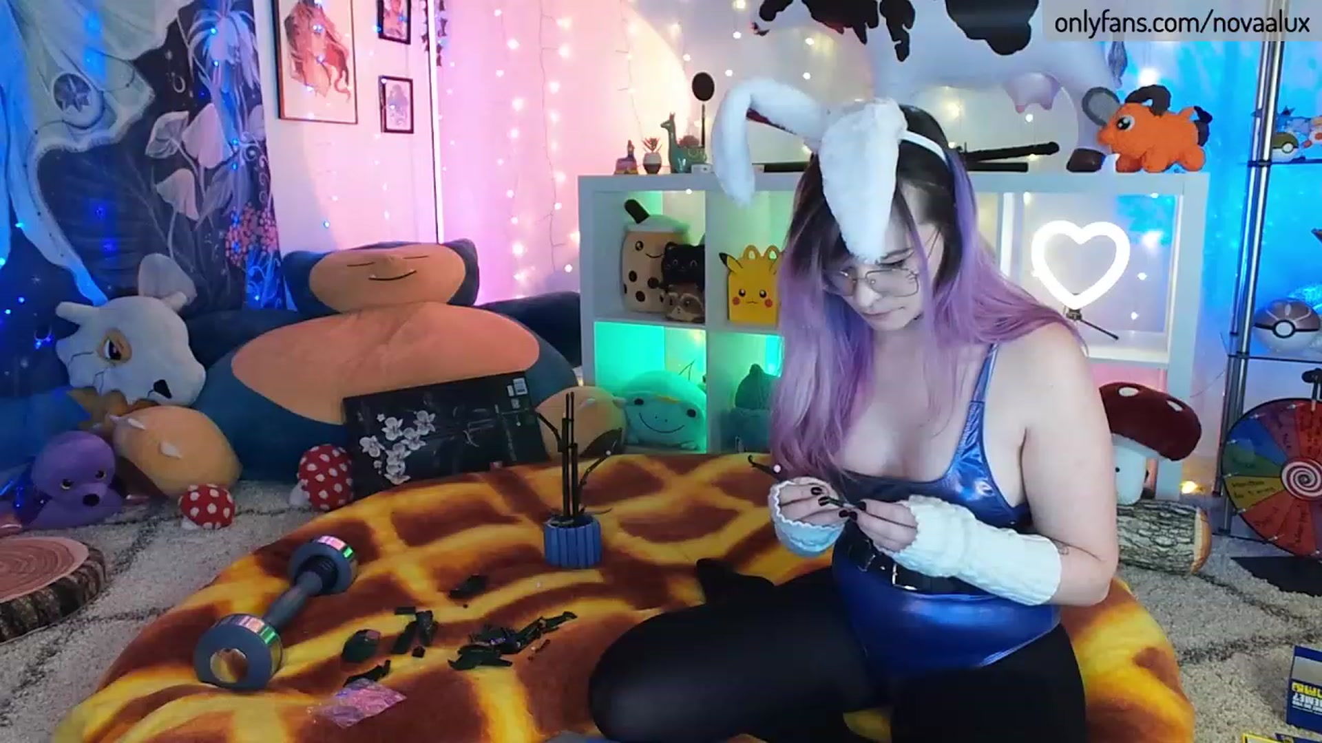 Gallery image thumbnail from Novaalux's myfreecams stream on, 01/23/2023, 02:33 image 7 of 20