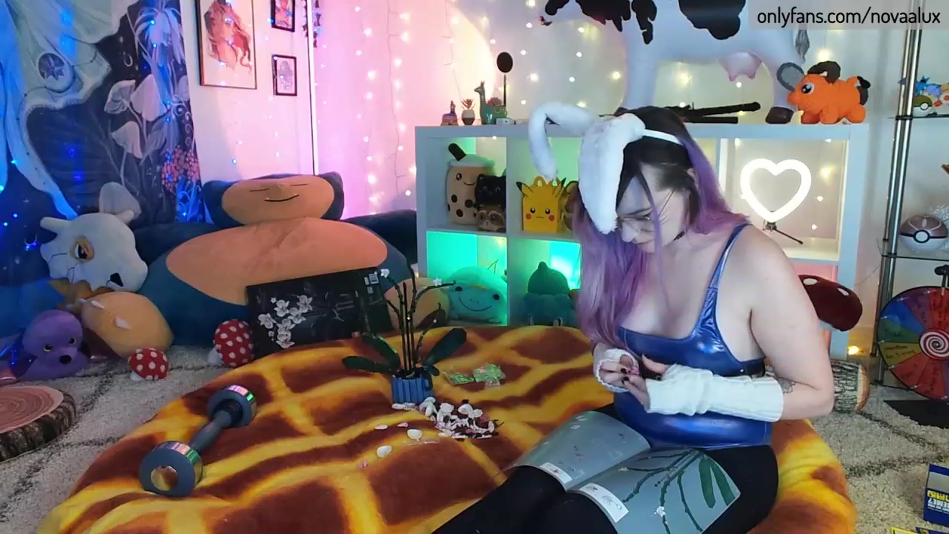 Gallery image thumbnail from Novaalux's myfreecams stream on, 01/23/2023, 02:33 image 18 of 20