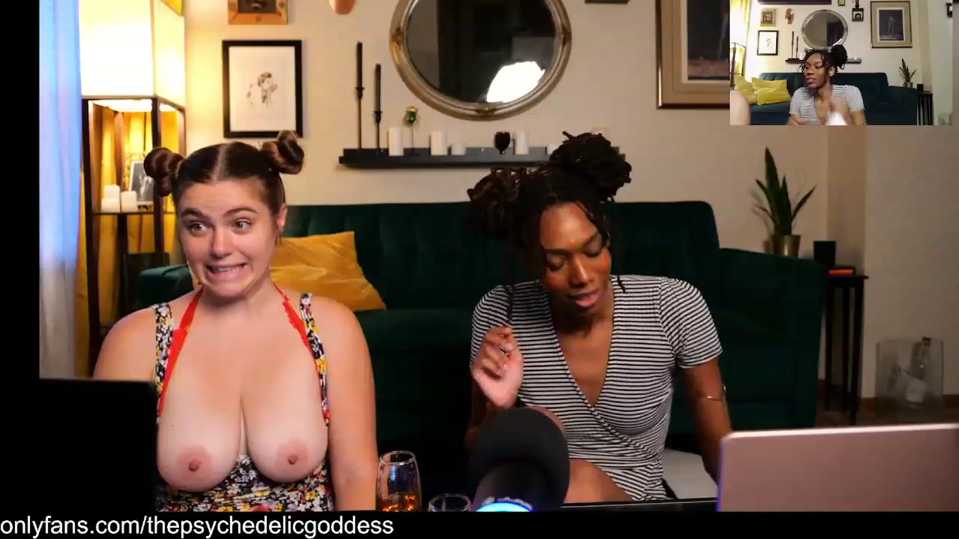 Gallery image thumbnail from NovembersMFC's myfreecams stream on, 08/10/2023, 03:11 image 7 of 20