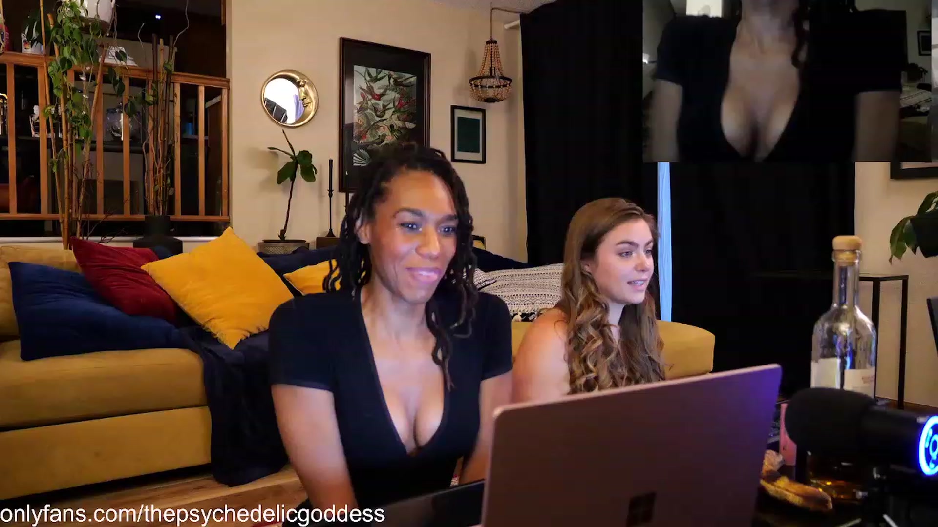 Gallery image thumbnail from NovembersMFC's myfreecams stream on, 08/13/2023, 03:20 image 2 of 20