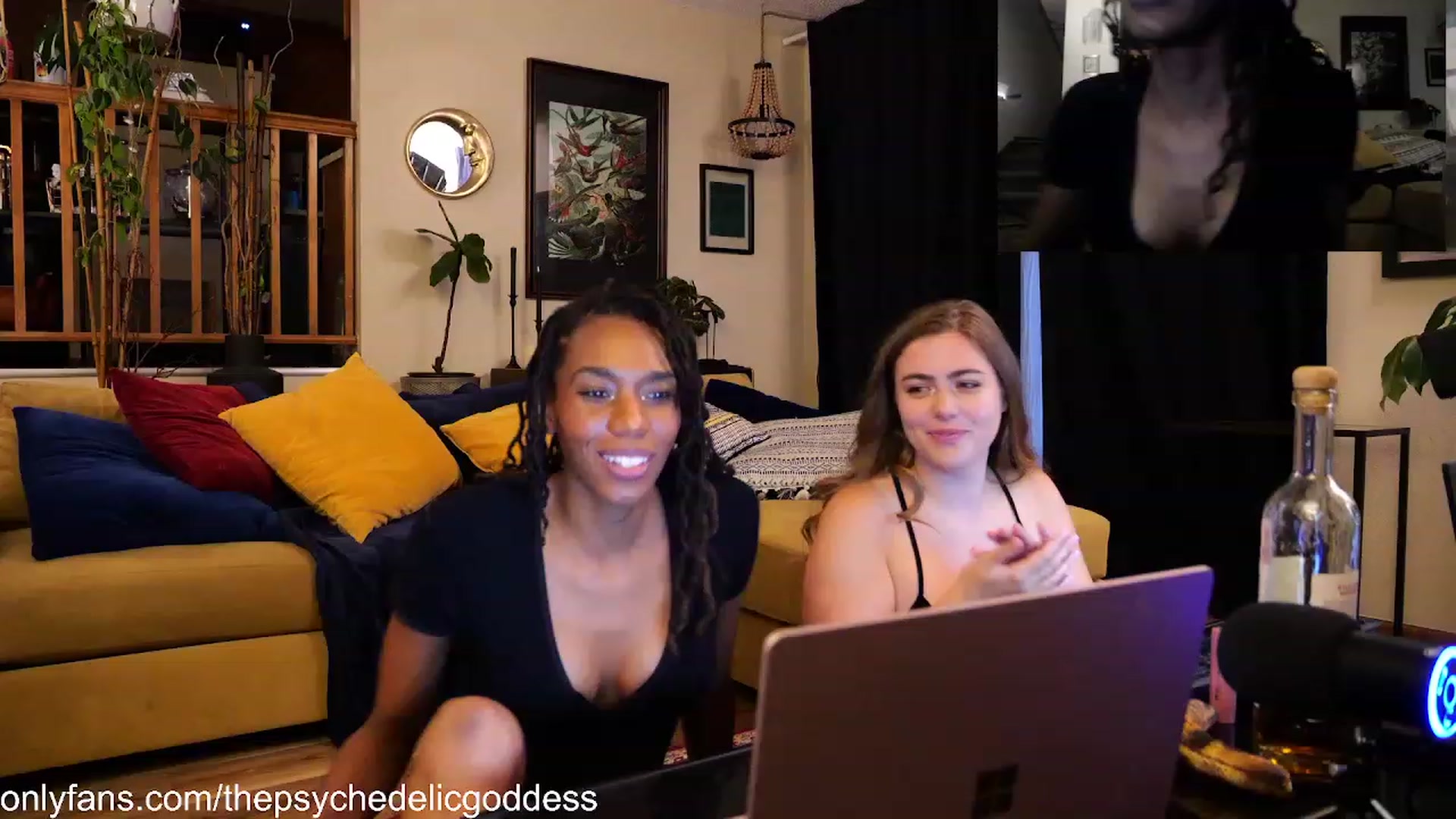 Gallery image thumbnail from NovembersMFC's myfreecams stream on, 08/13/2023, 03:20 image 3 of 20