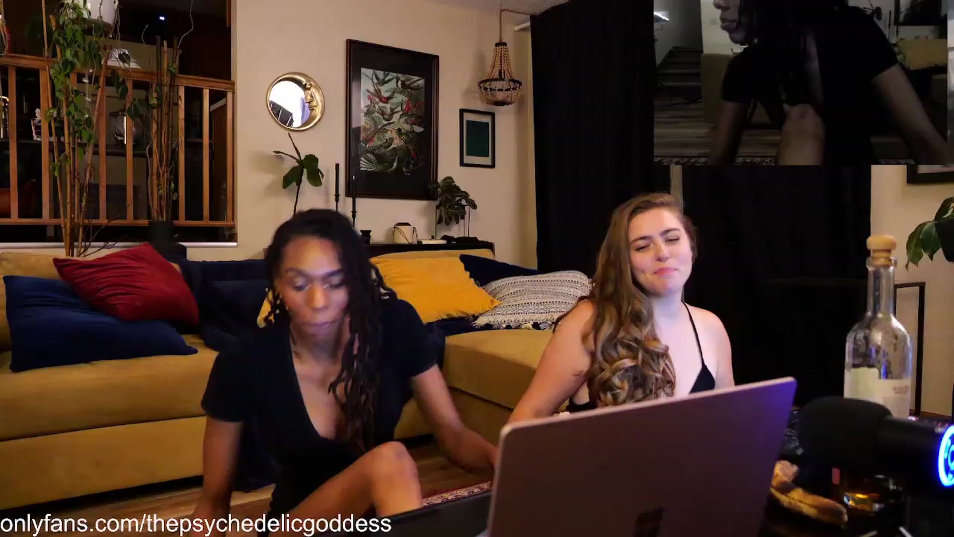 Gallery image thumbnail from NovembersMFC's myfreecams stream on, 08/13/2023, 04:42 image 1 of 20