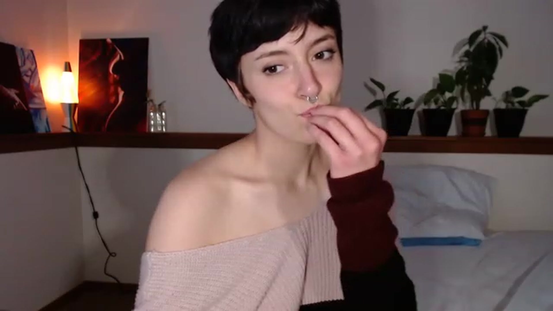Gallery image thumbnail from Nubilefae's myfreecams stream on, 06/04/2023, 03:38 image 12 of 20
